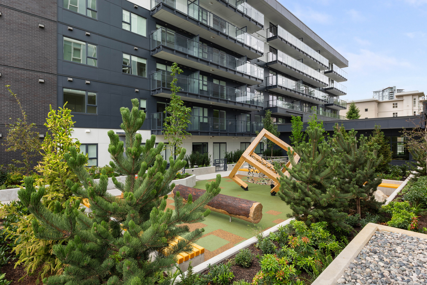 Jinju - Mid Rise - Photo 21