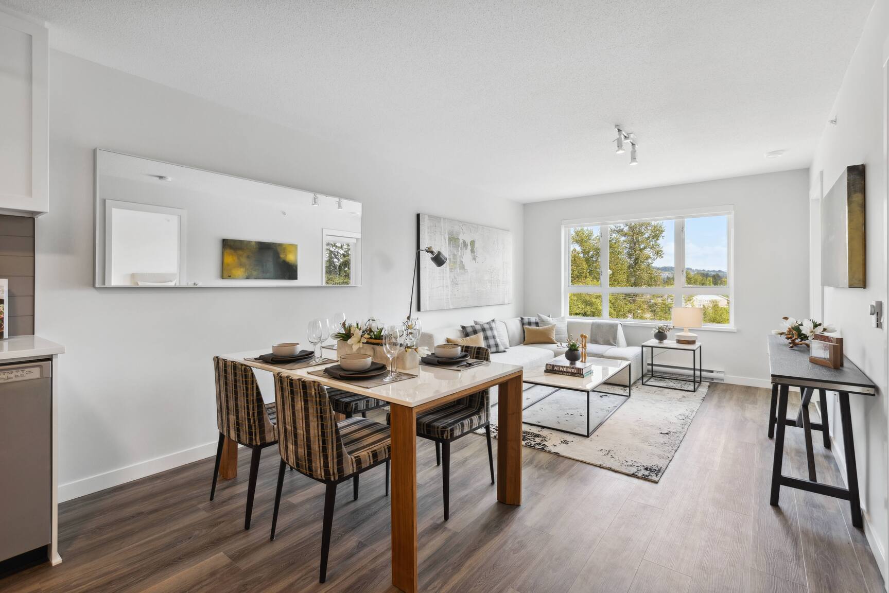 Crestwood Apartments - Photo 7