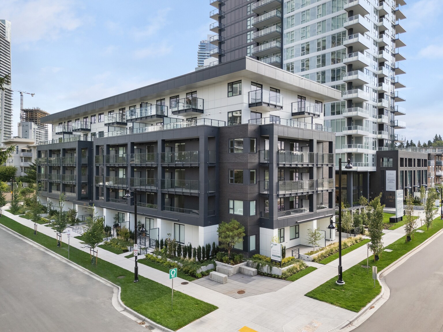 Jinju - Mid Rise - Photo 18