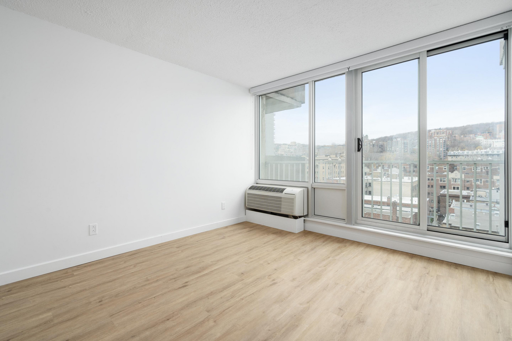 Le 2100 - Photo 26
