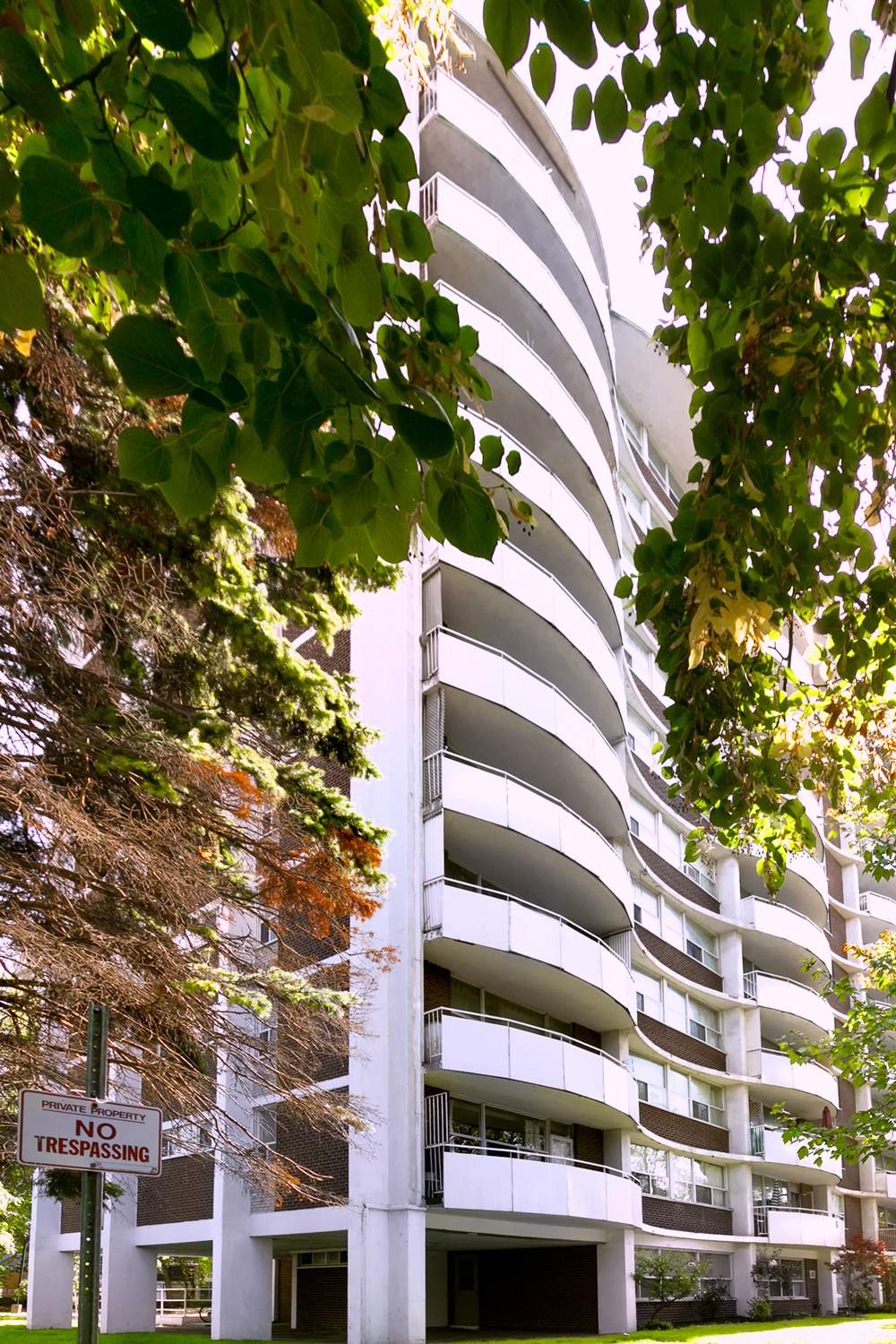 21 Maynard Ave - Photo 2