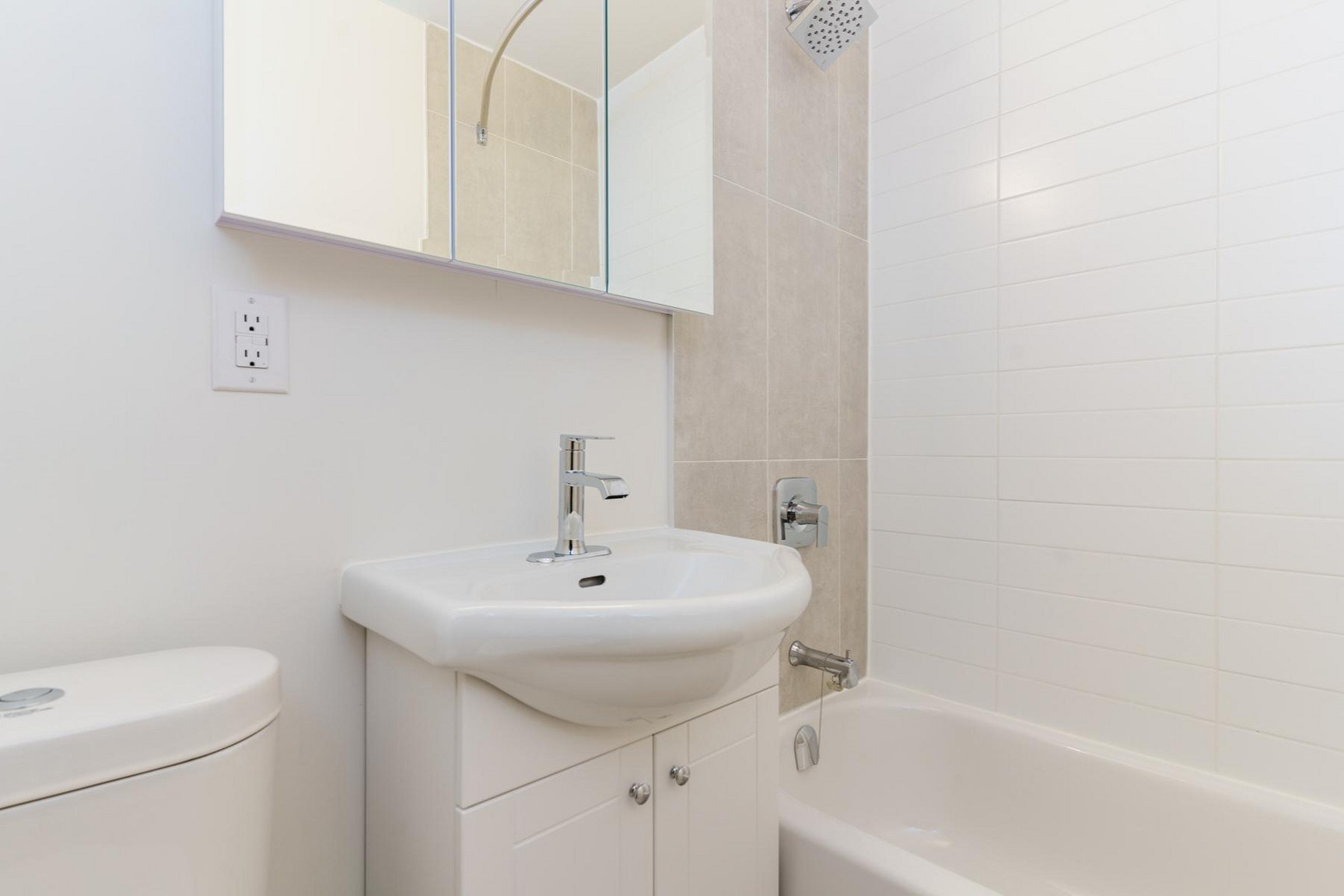 1220 Bayview Avenue - Photo 8