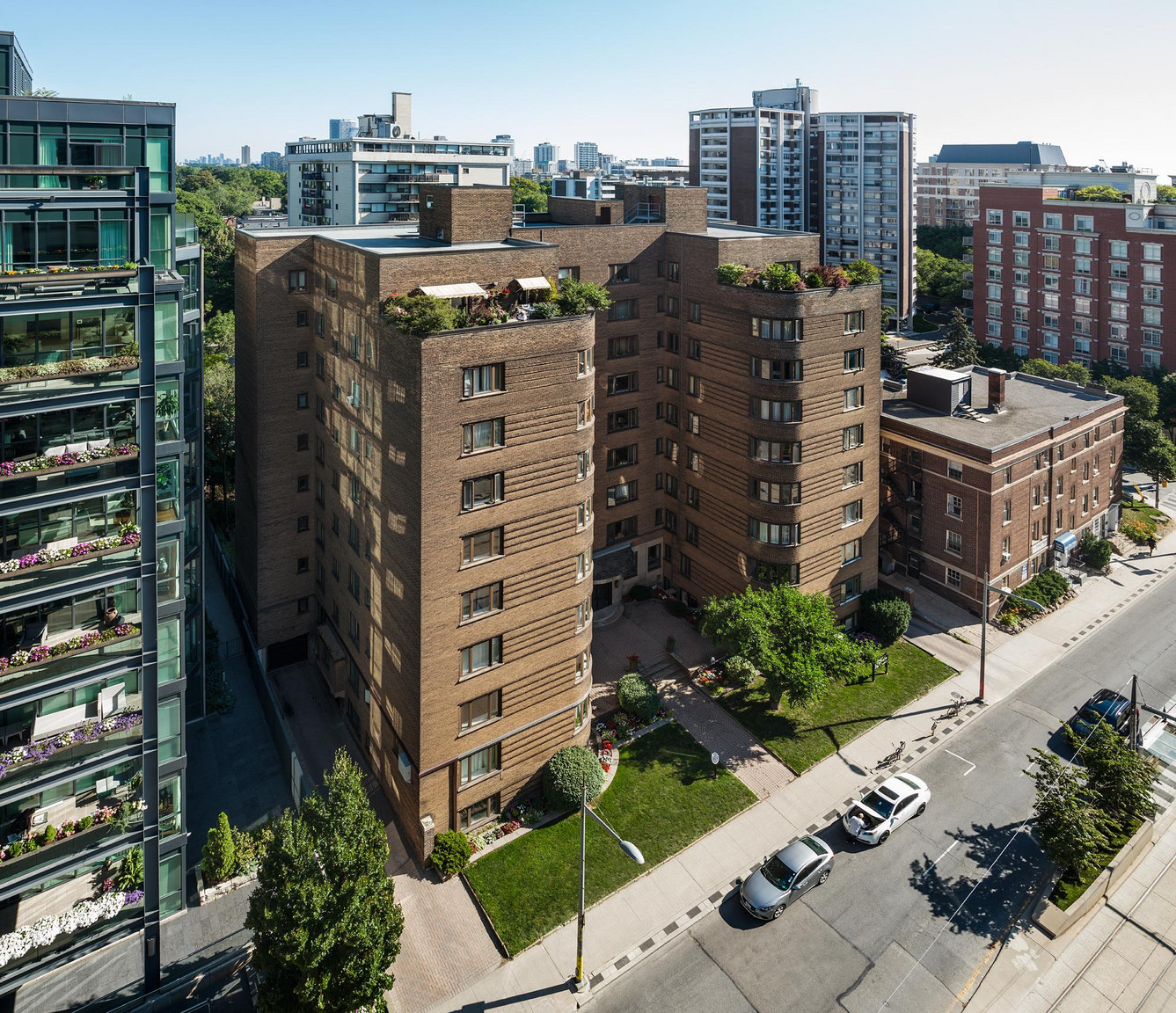 110 St. Clair Avenue W - Photo 17