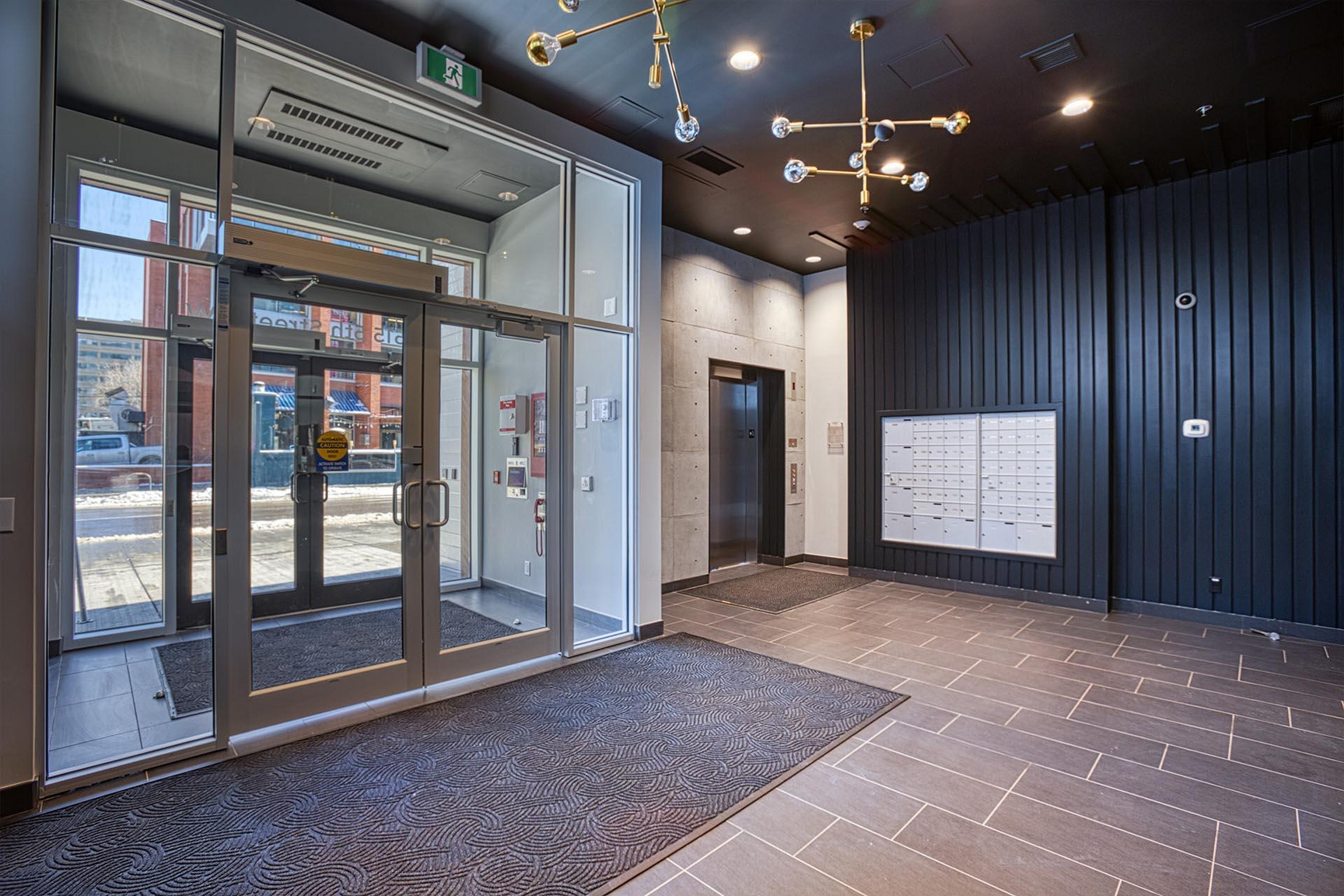 The Fifth Apartments - Photo 14