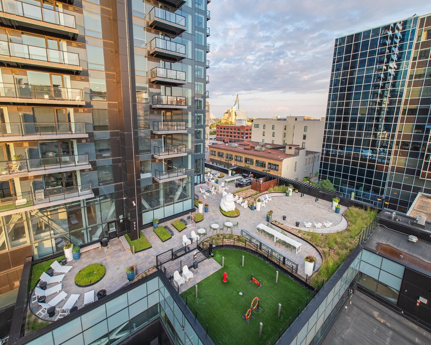300 Main - Photo 22