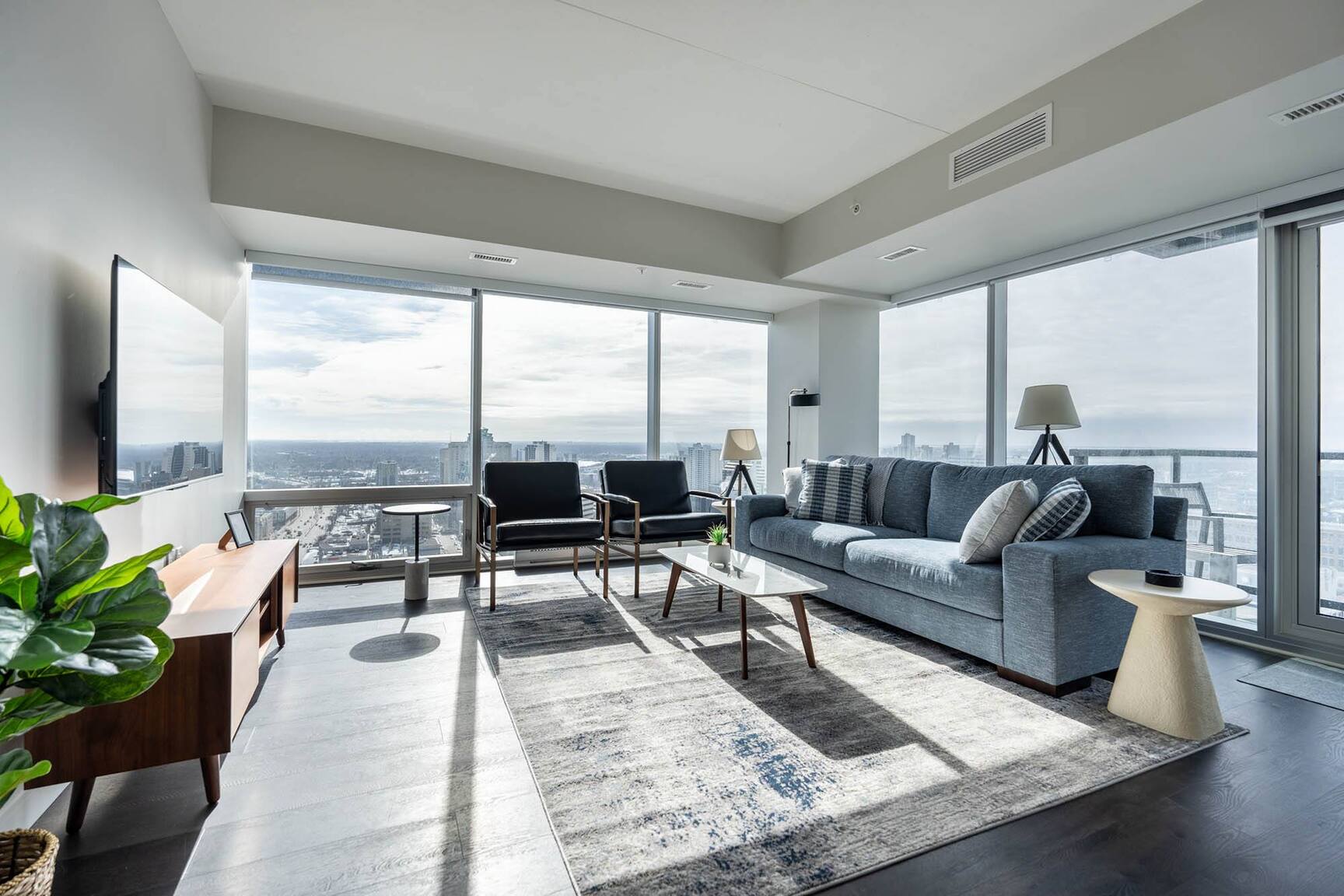 300 Main - Photo 57