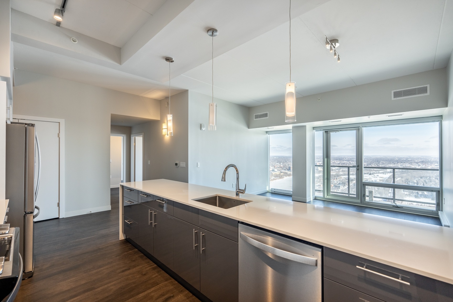 300 Main - Photo 165