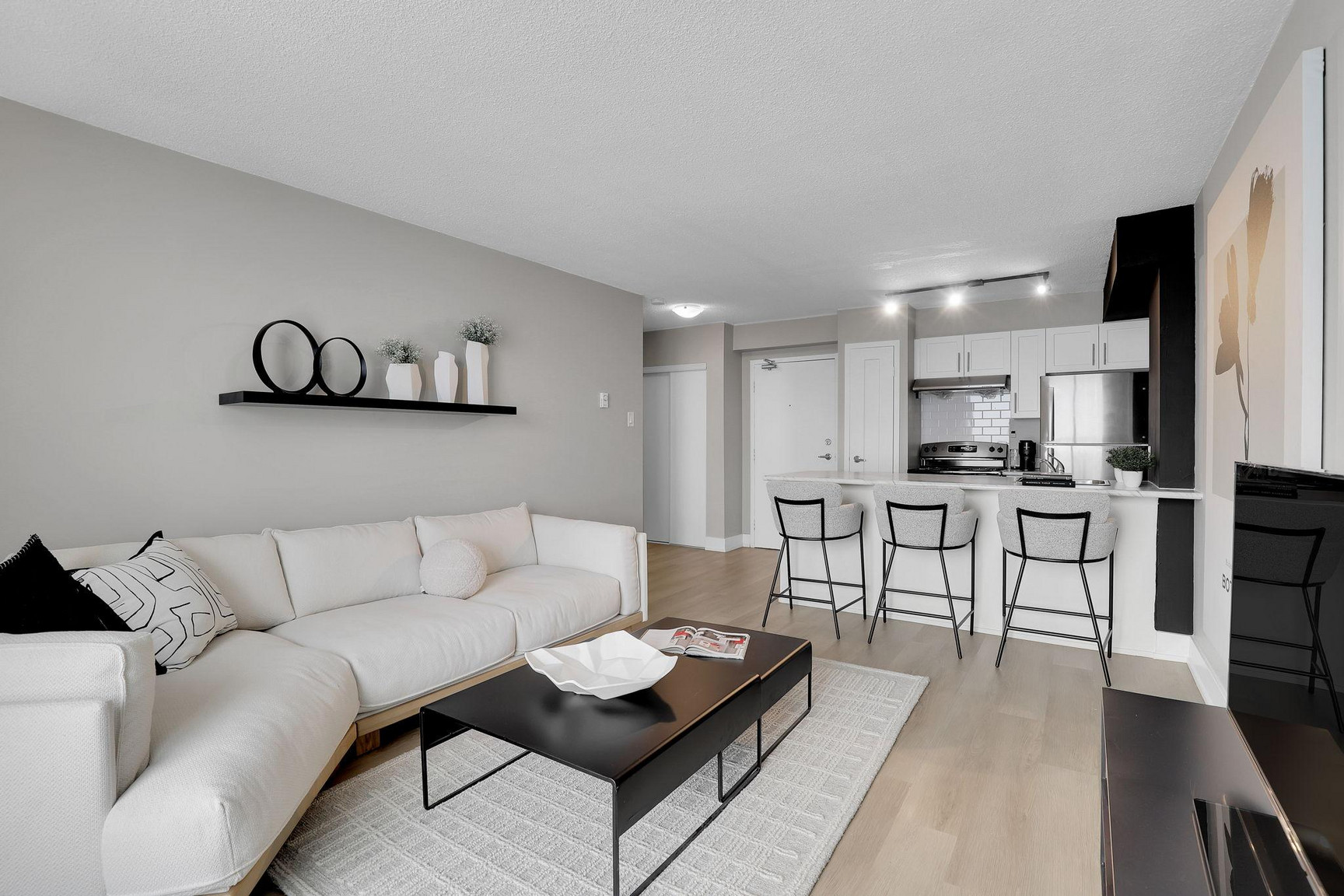 Aspen Tower Apartments - Photo 7