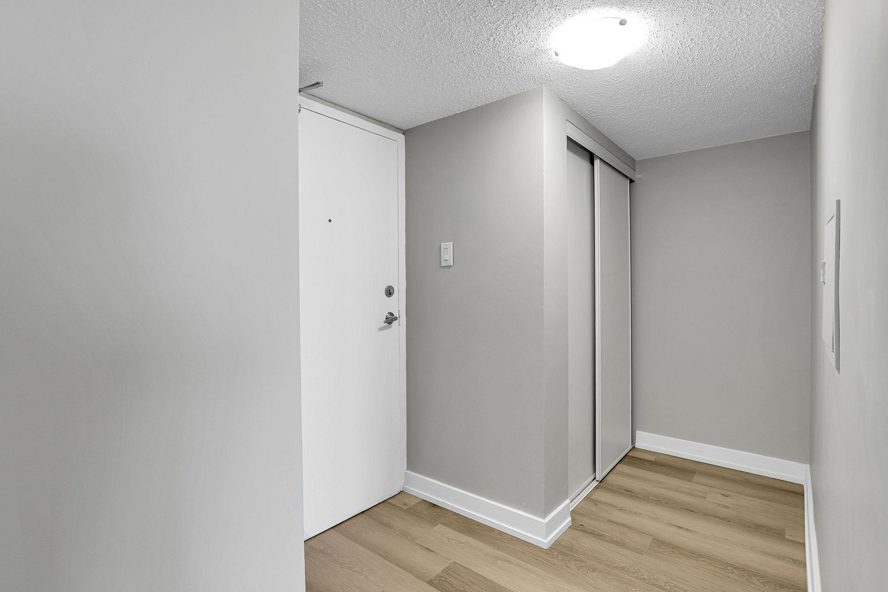 Aspen Tower Apartments - Photo 20