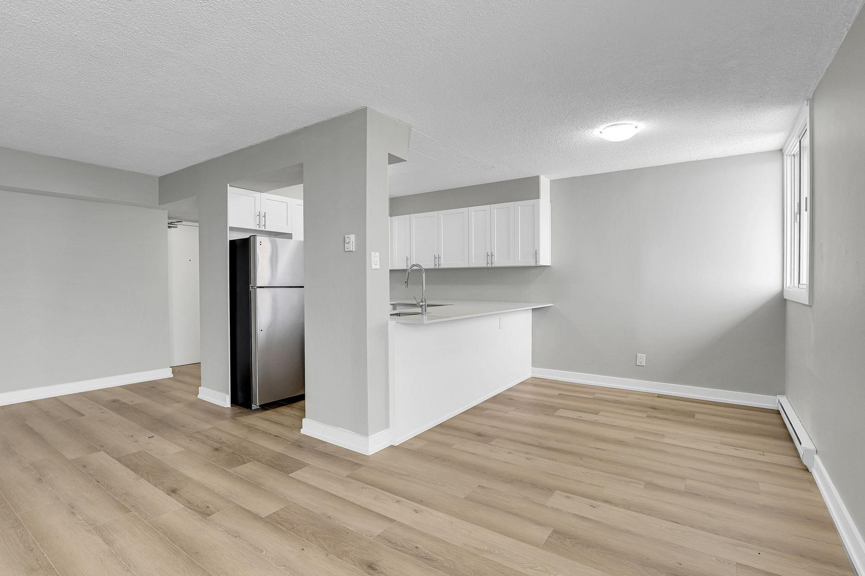 Aspen Tower Apartments - Photo 10