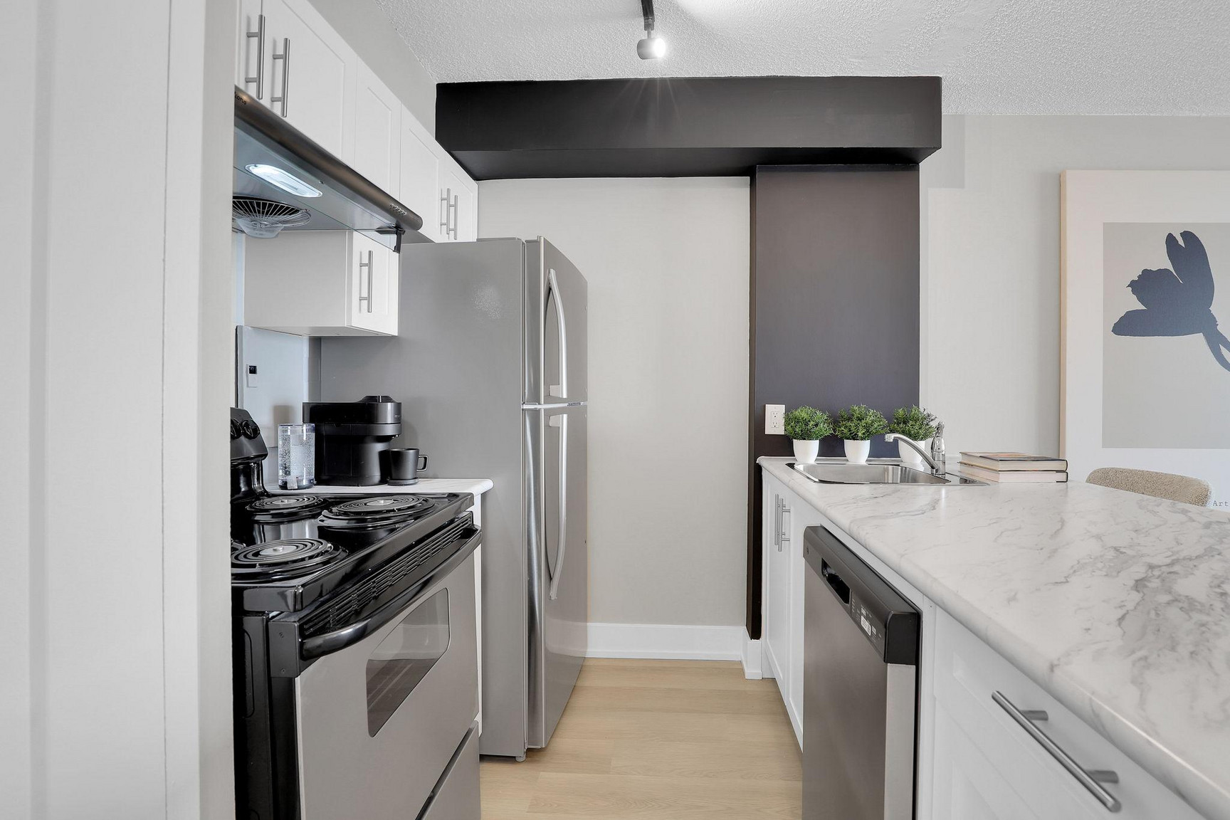 Aspen Tower Apartments - Photo 17