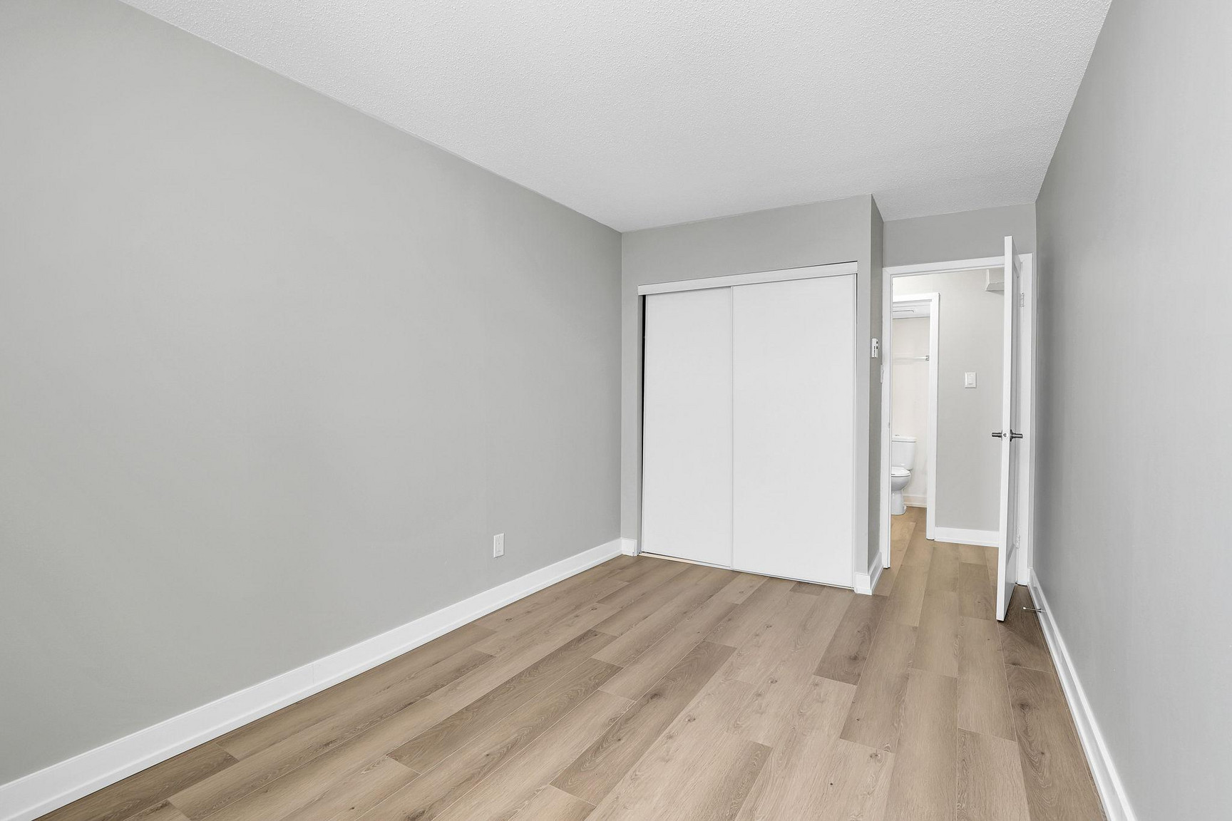 Aspen Tower Apartments - Photo 27