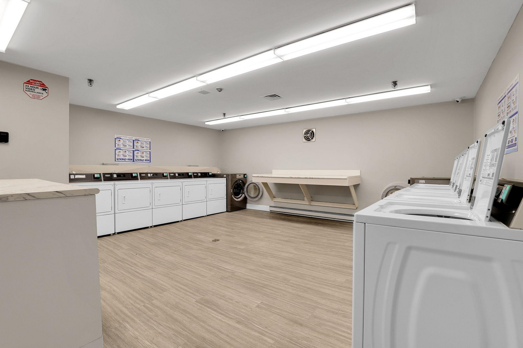 Aspen Tower Apartments - Photo 29