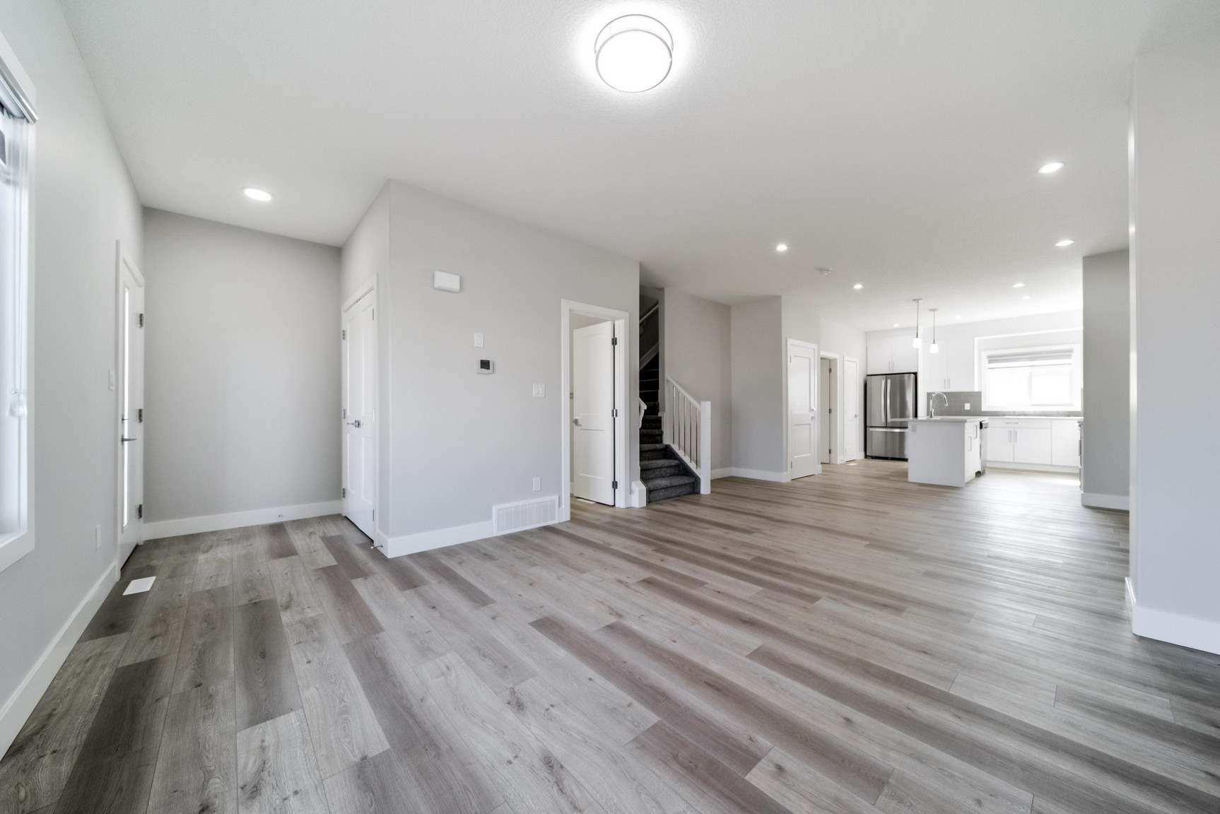 595-M Blackstone Blvd - Photo 2