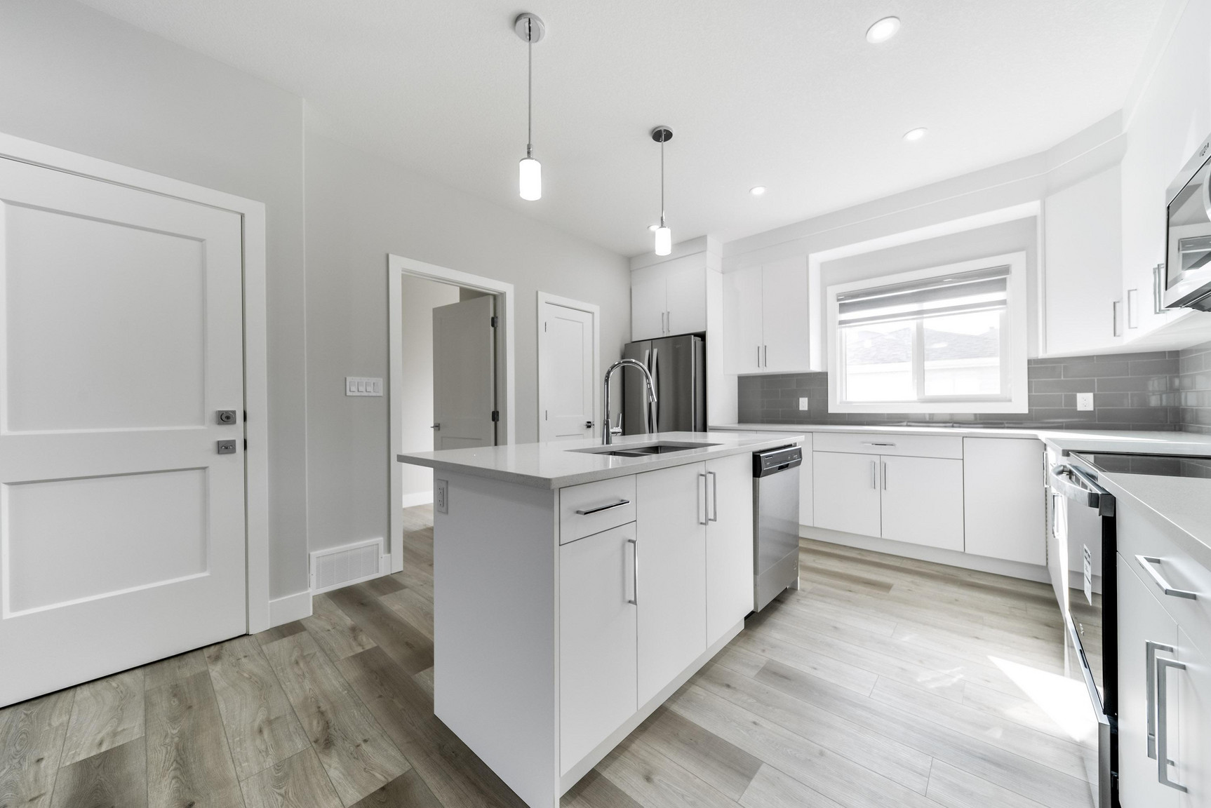 595-M Blackstone Blvd - Photo 6