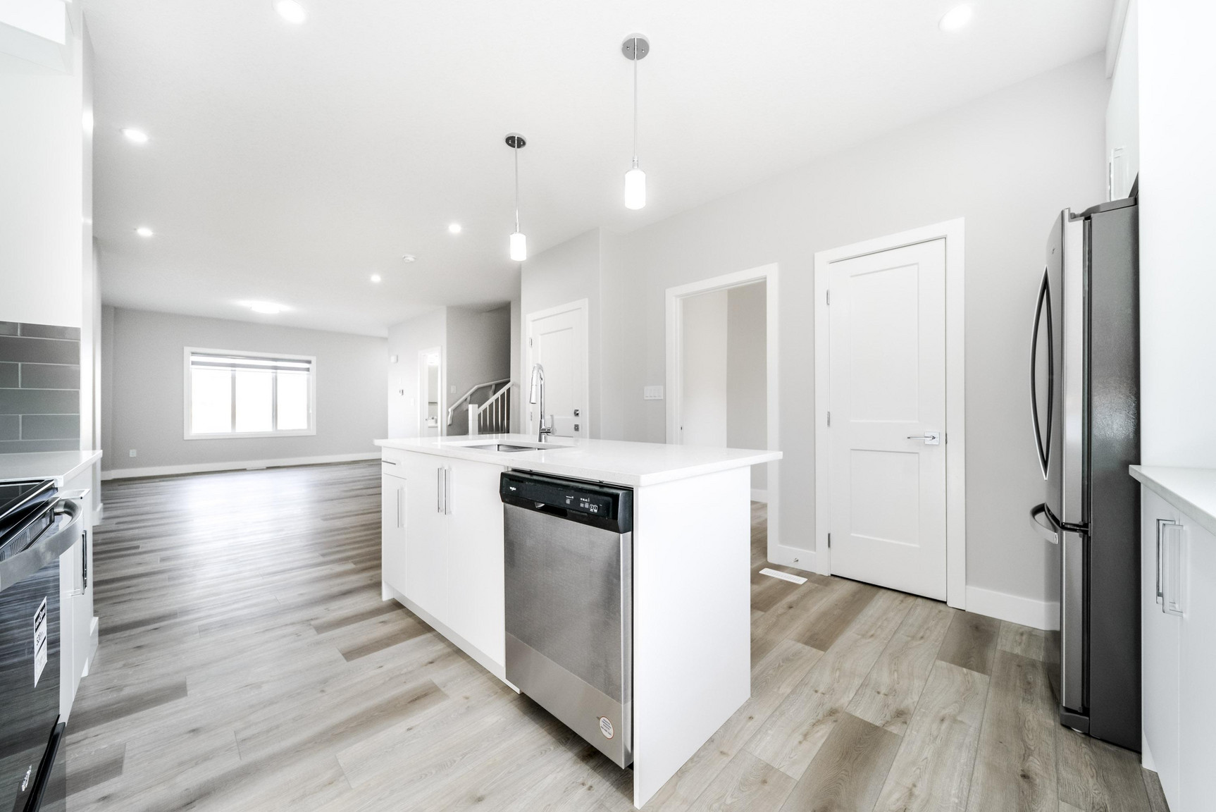 595-M Blackstone Blvd - Photo 5