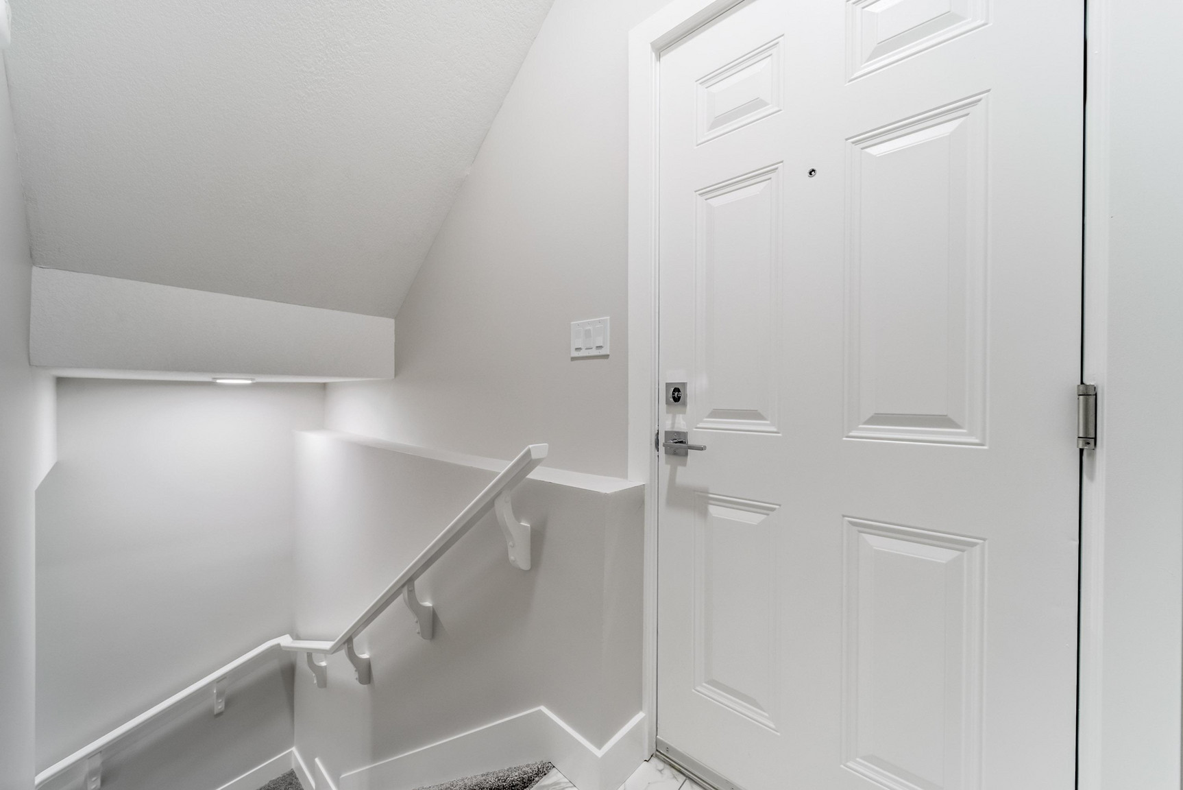 595-B Blackstone Blvd - Photo 2