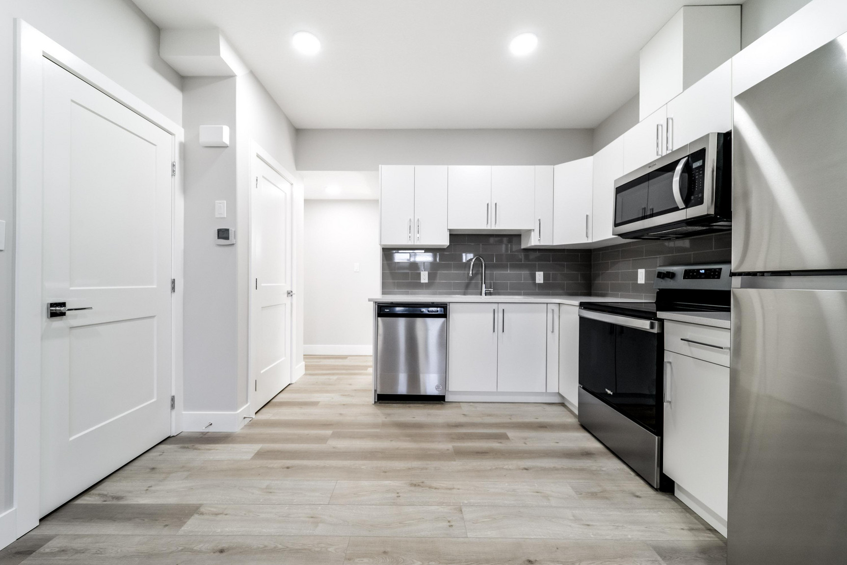 595-B Blackstone Blvd - Photo 9