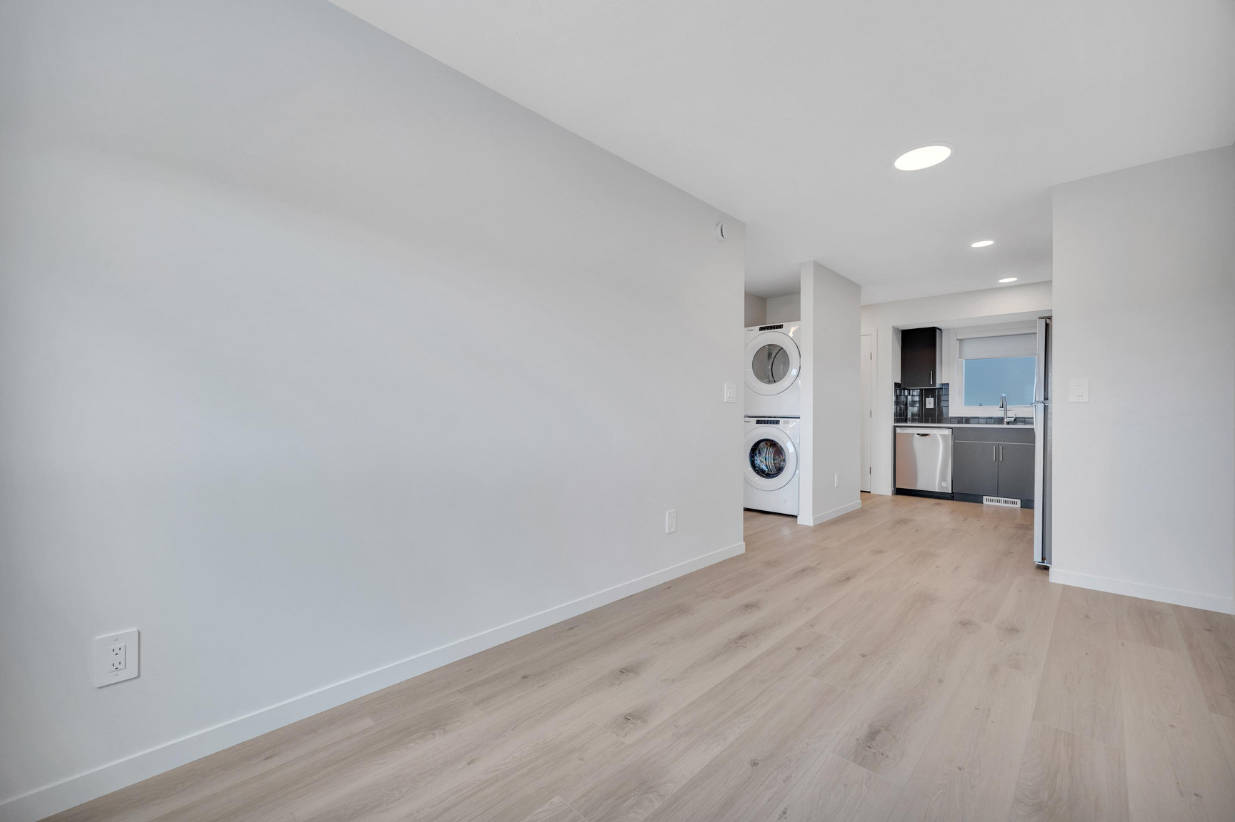 8132-G 227 Street NW - Photo 10