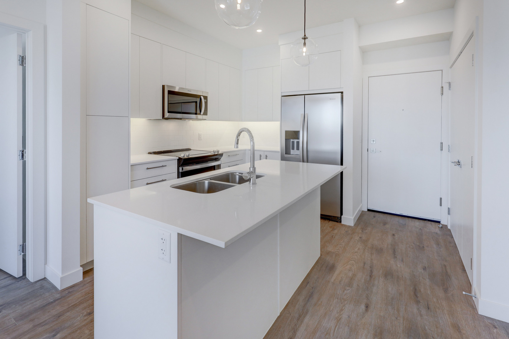 #1208 - 265 Wolf Willow Blvd SE - Photo 4