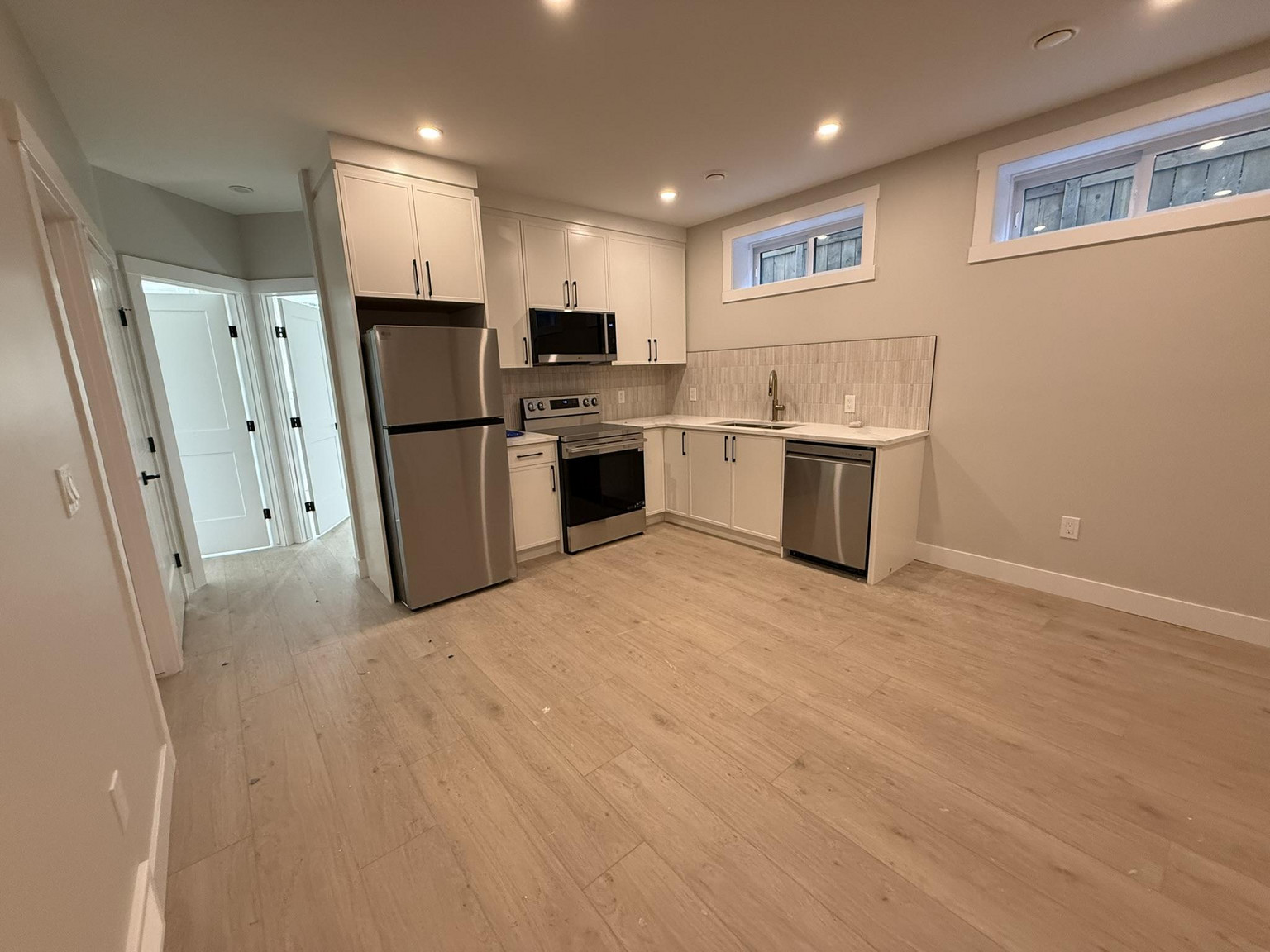 1812-B 51 Street NW