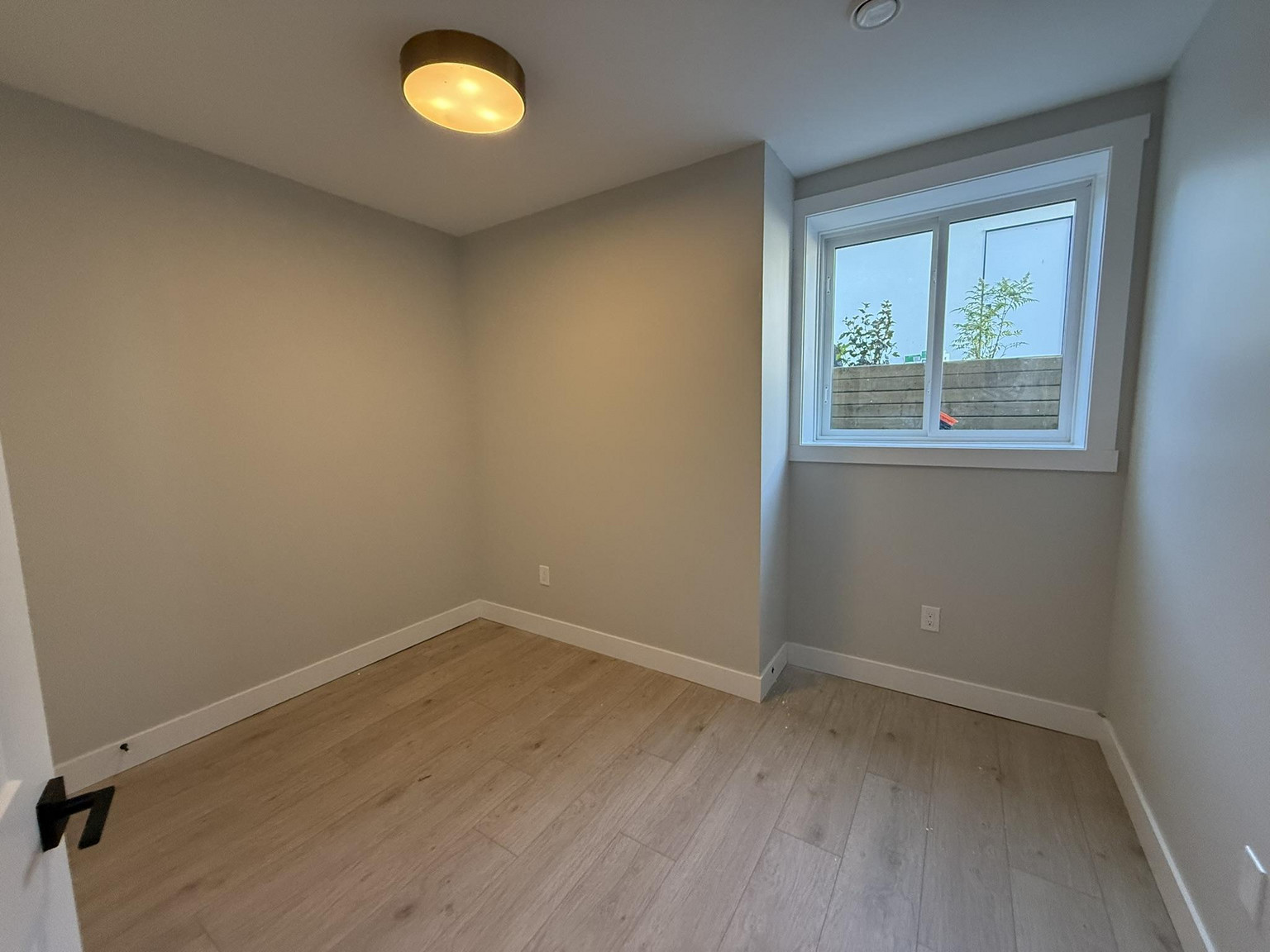 1812-B 51 Street NW - Photo 6