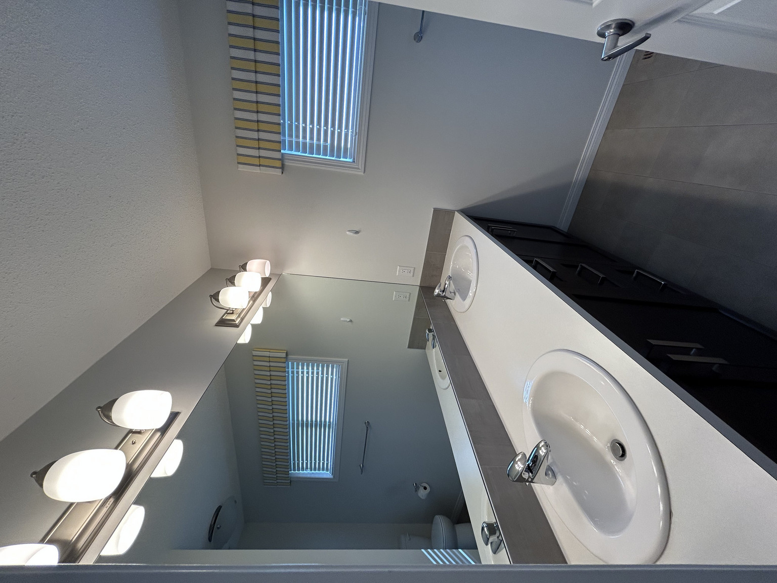 3 bedroom Duplex in Midtown - Photo 30