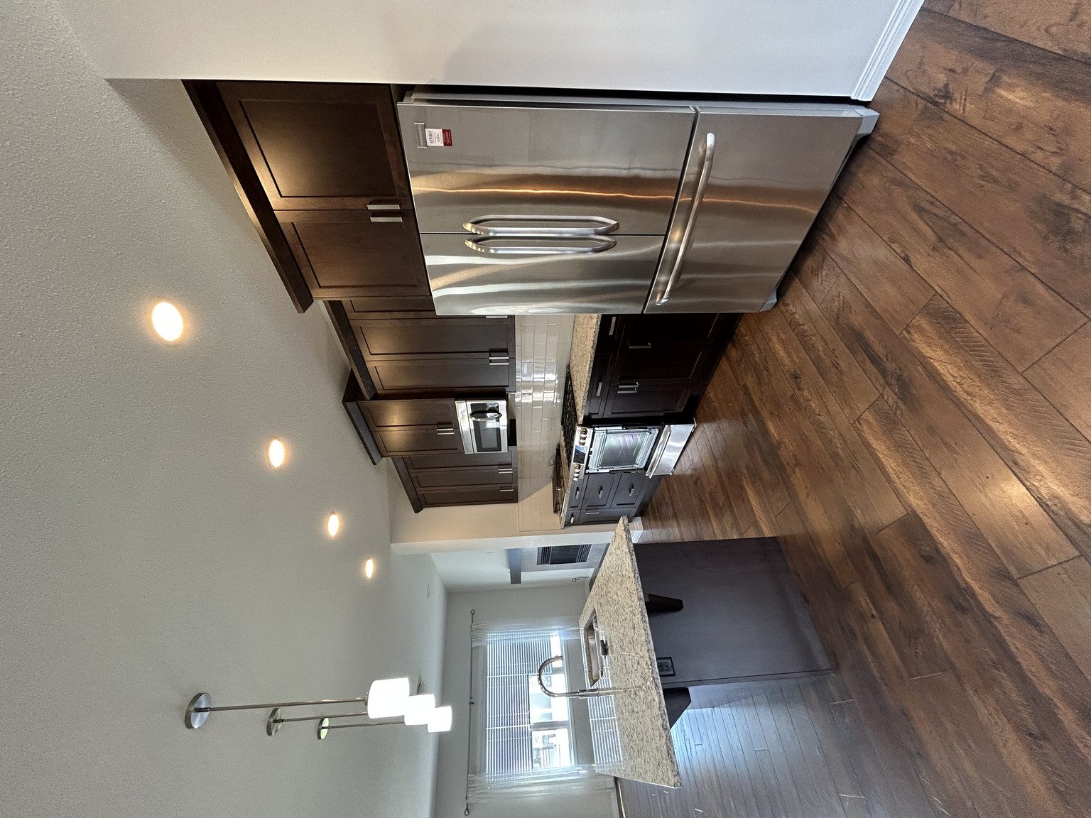 3 bedroom Duplex in Midtown - Photo 10