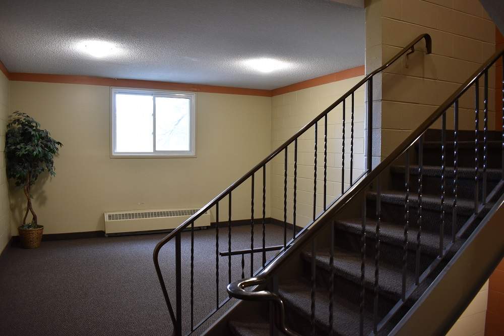 925 Chancellor - Photo 15