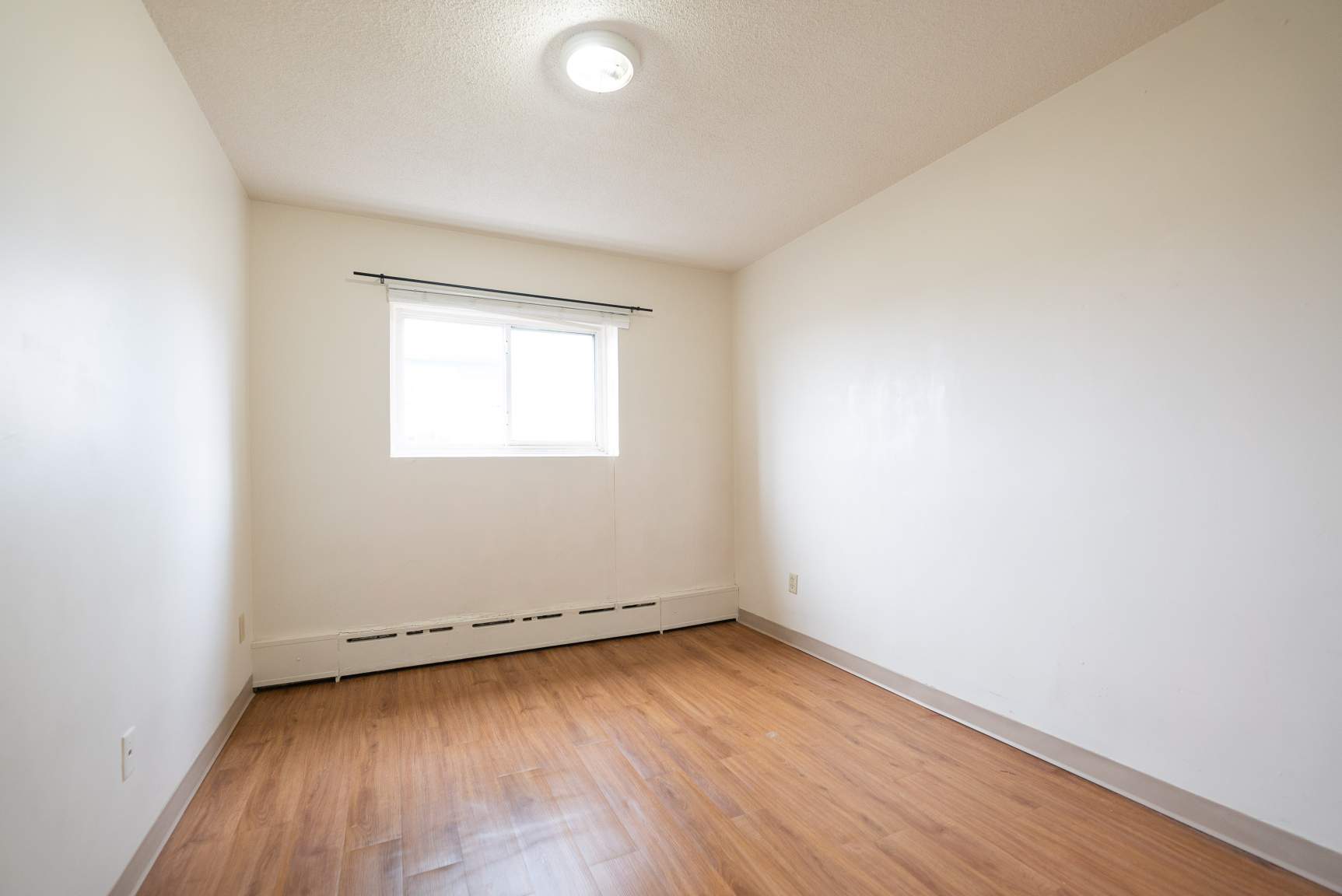 1139 Grant  - Photo 7