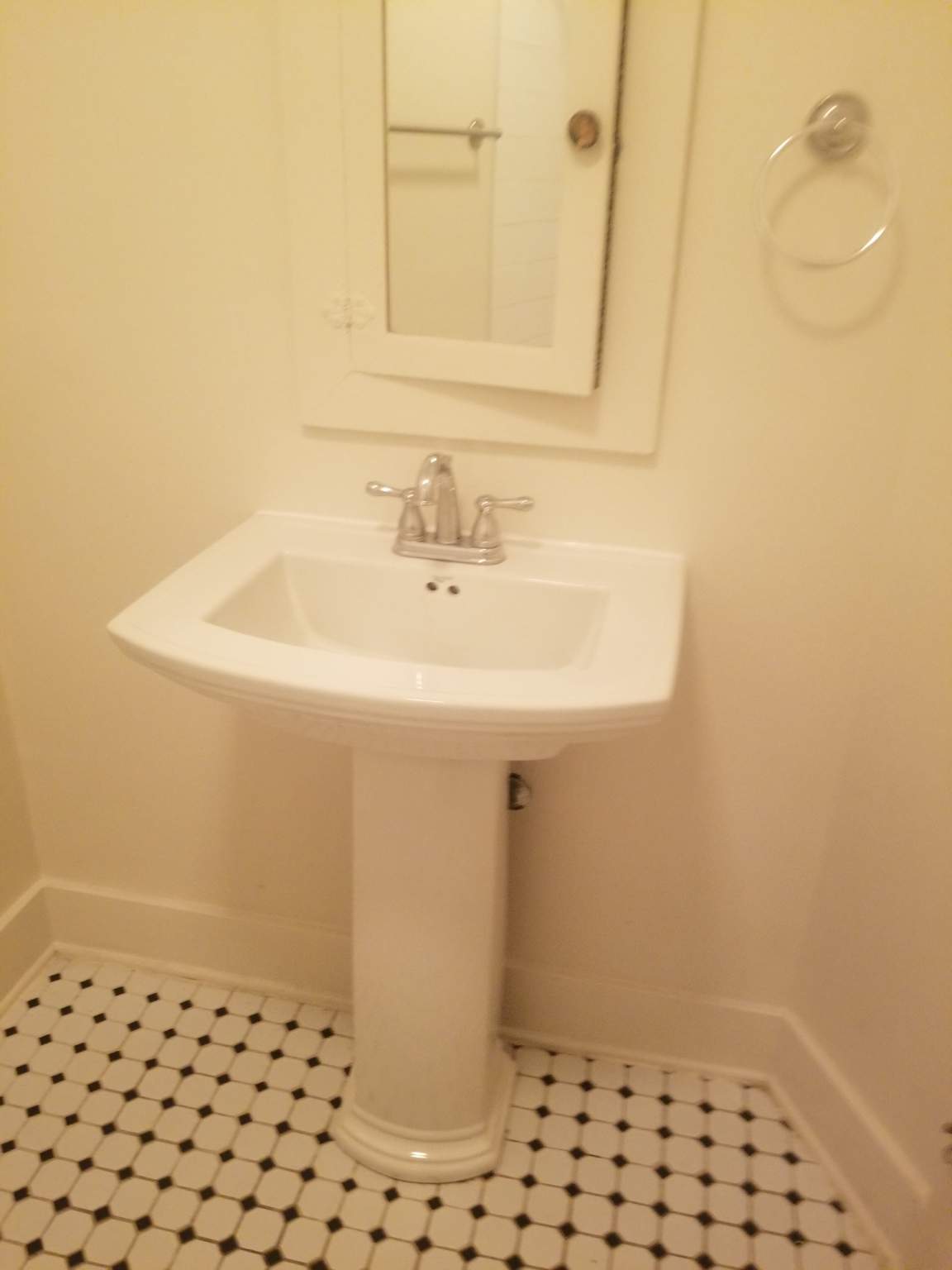 75 Kennedy - Photo 4