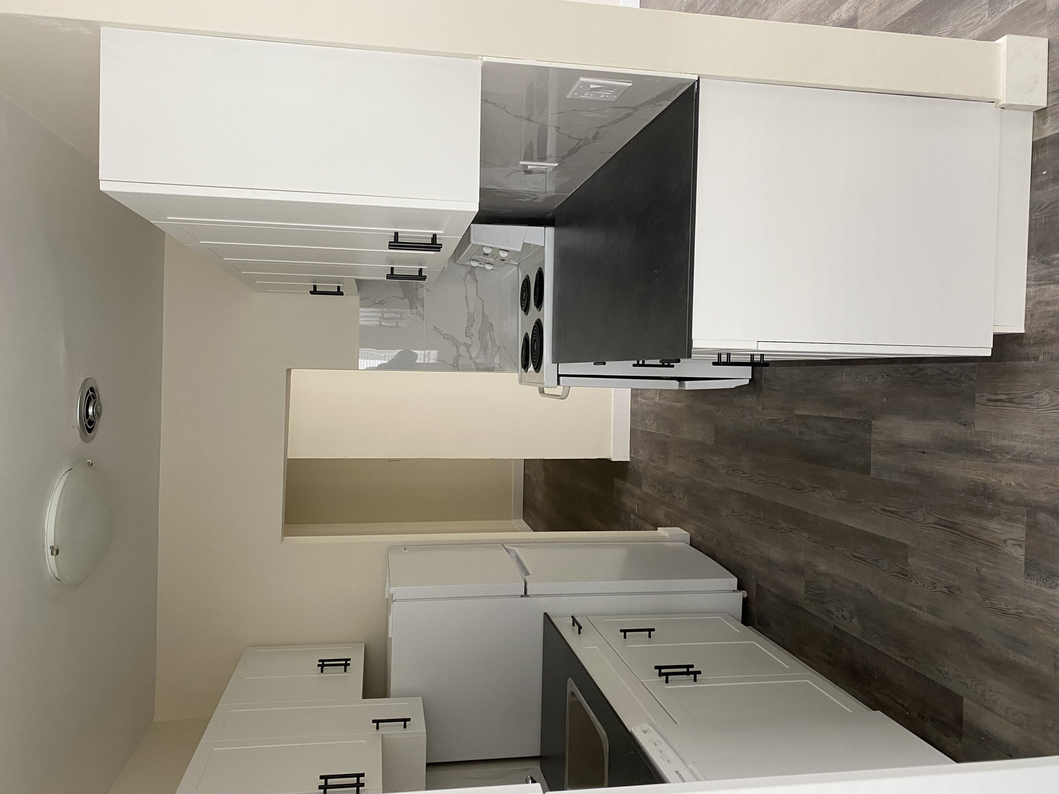 275 Nassau - Photo 5