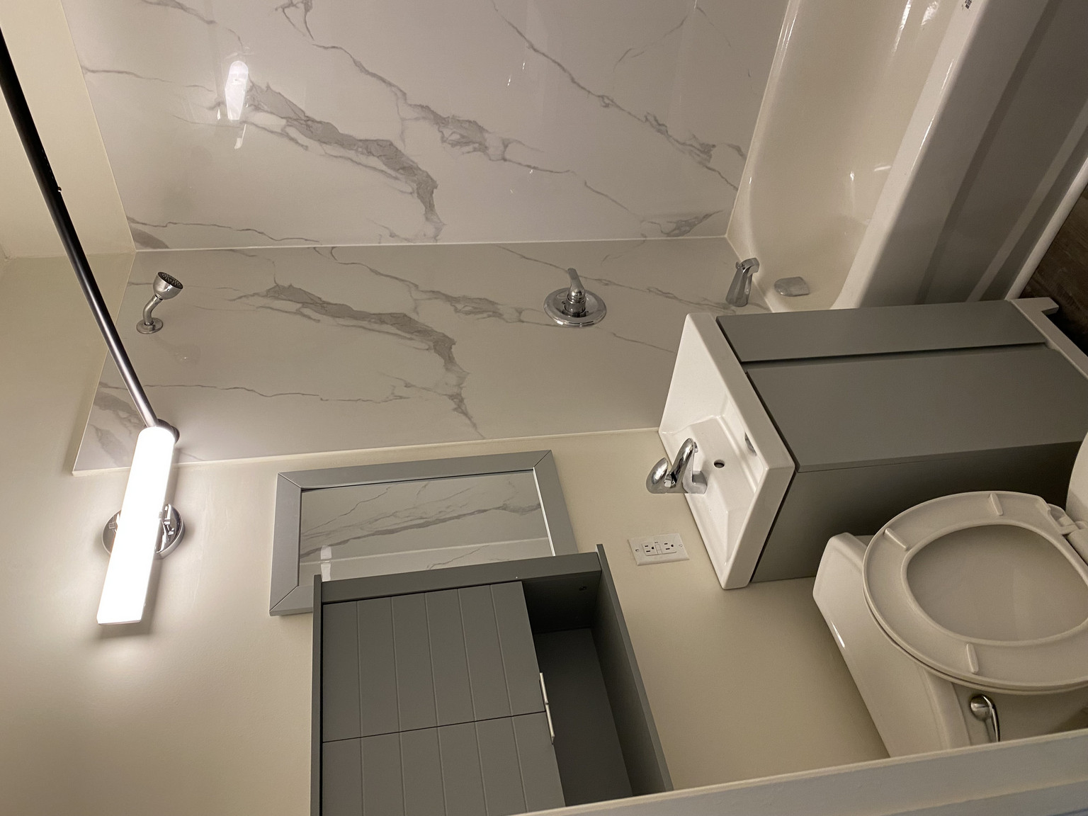 275 Nassau - Photo 9