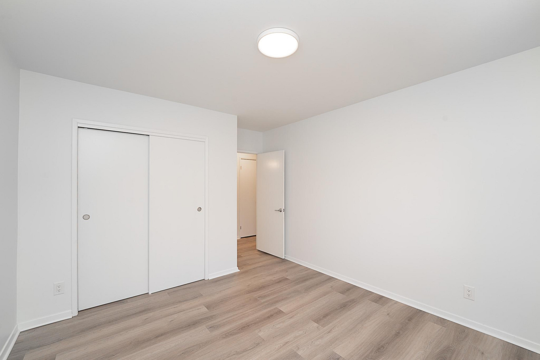 303 Stradbrook - Photo 14