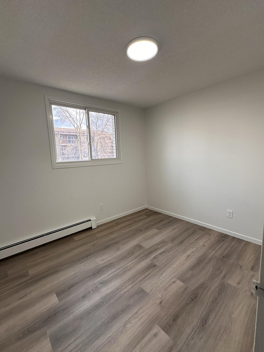 925 Chancellor - Photo 6