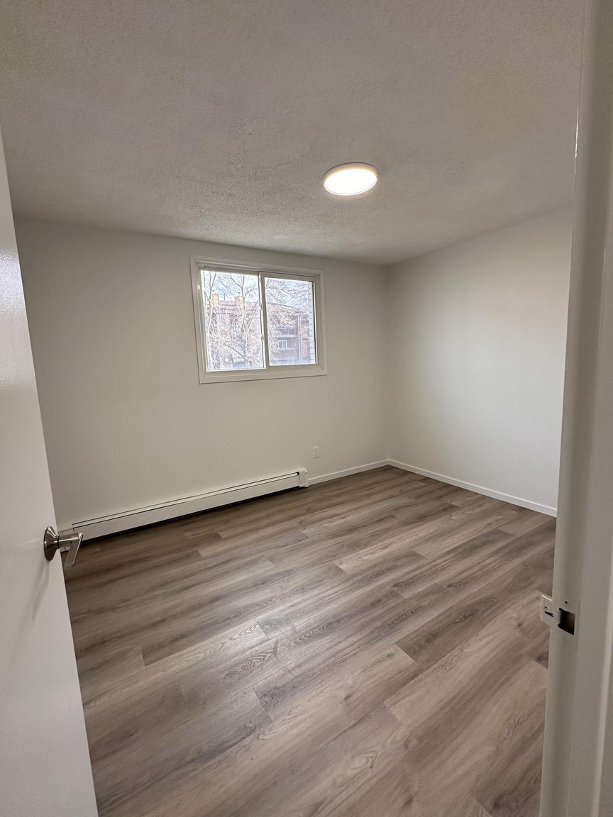 925 Chancellor - Photo 12