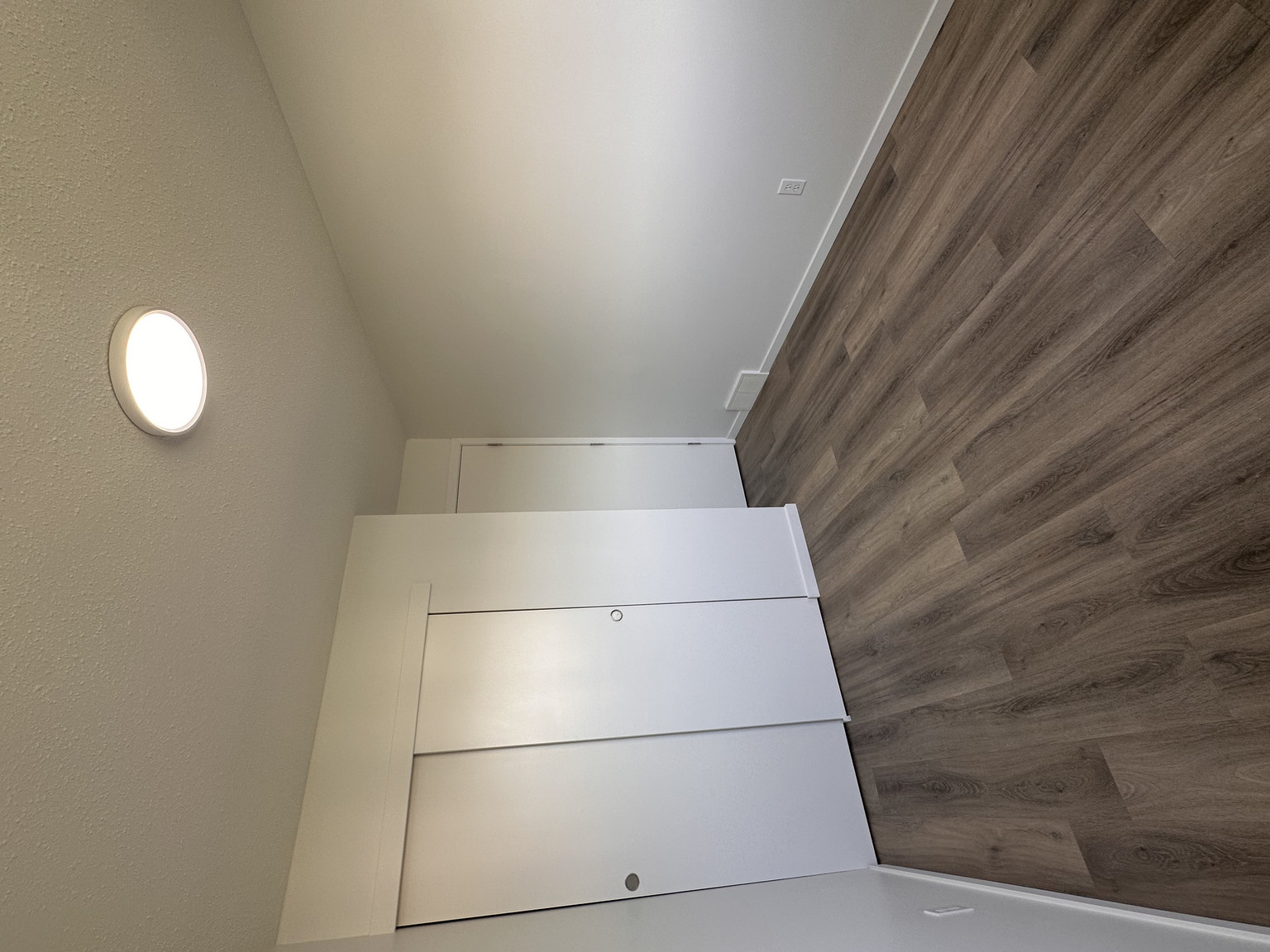 Inter-Struct Townhouses  - Photo 8