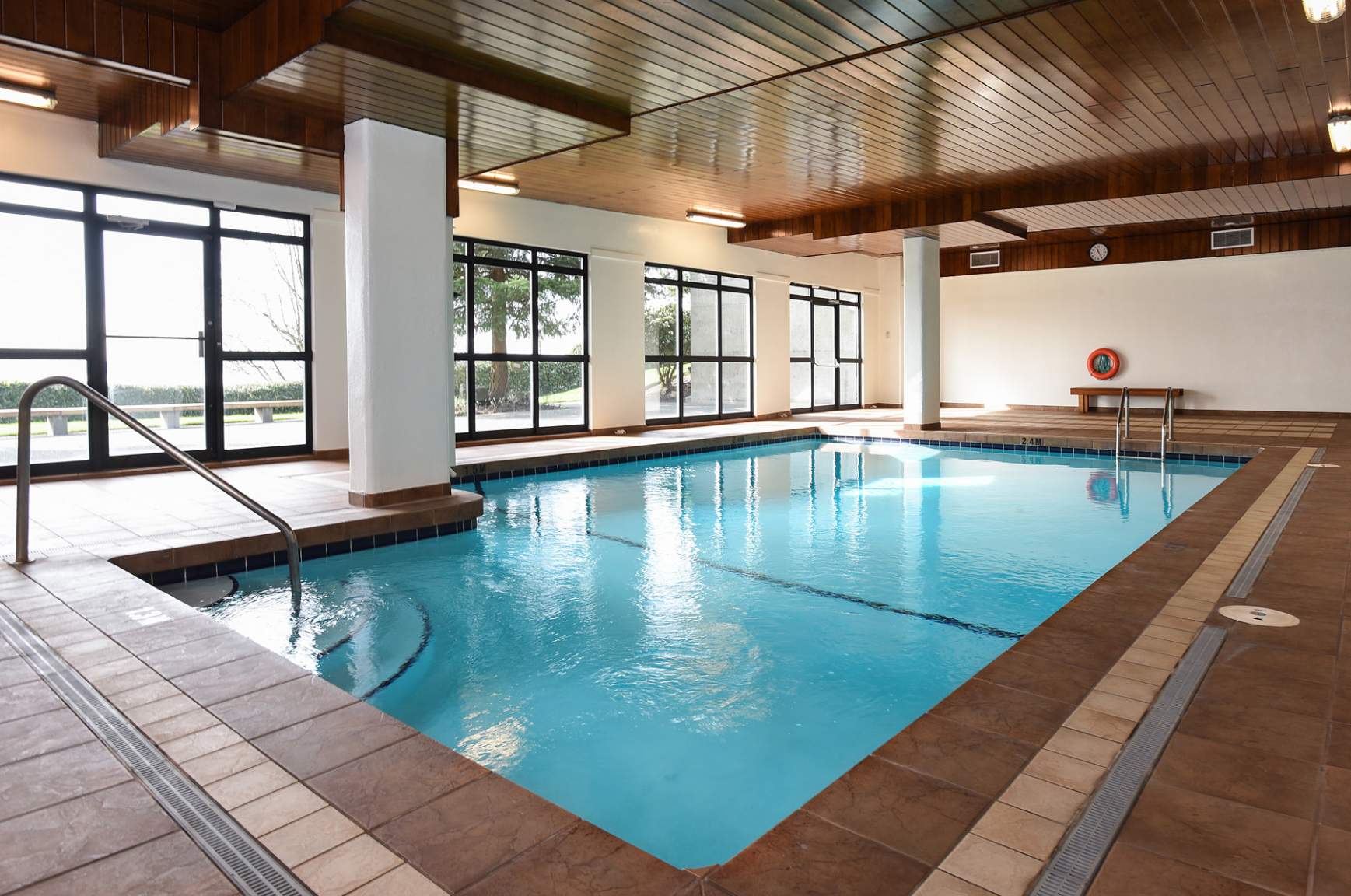Shorewood Manor - West Vancouver  - Photo 15