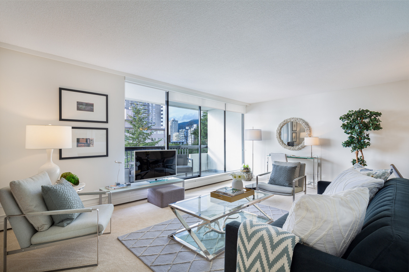 Shorewood Manor - West Vancouver  - Photo 21