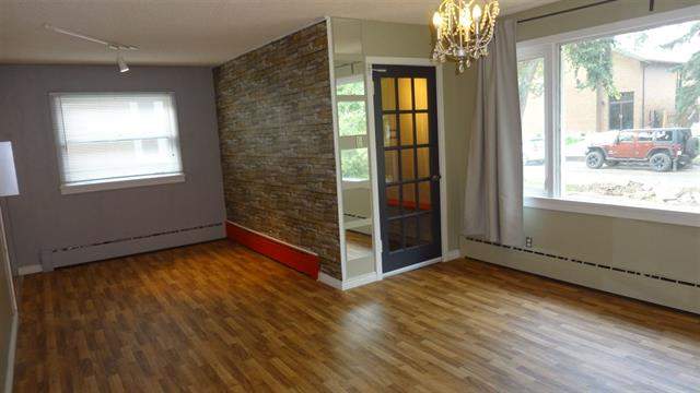 Bonnie Doon Main-floor