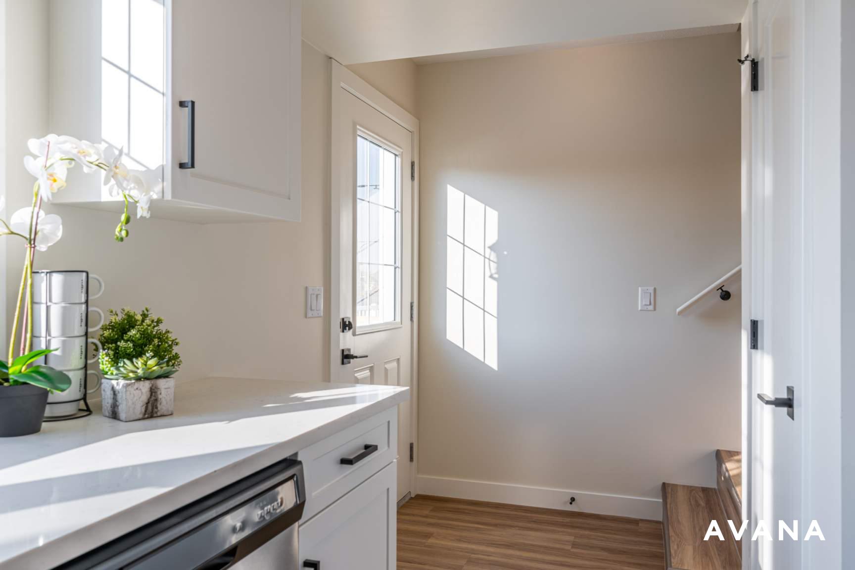 Maple Crest Townhouses  - Photo 4