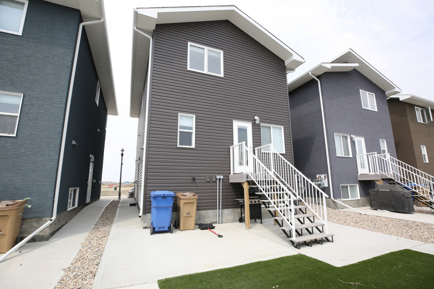 East 1 - 3113 Trombley Street  - Photo 13