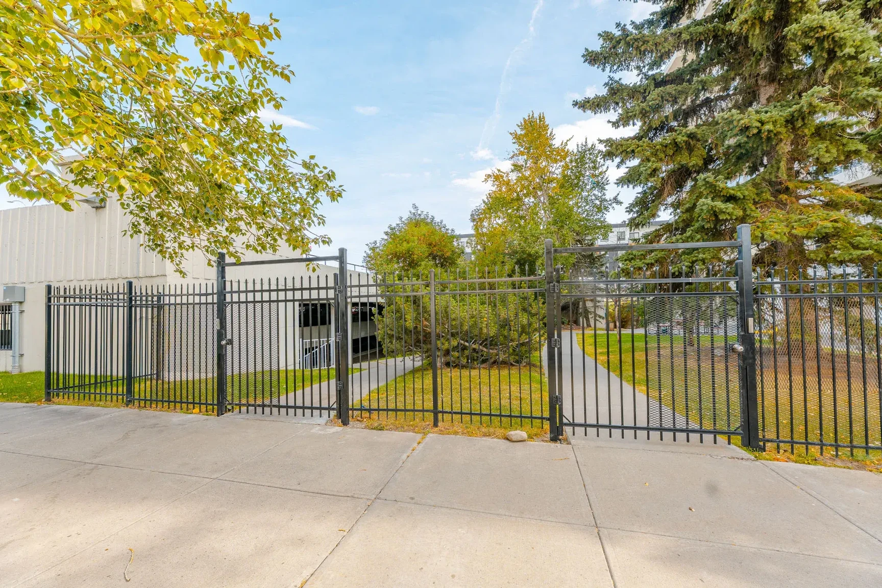 Glenmore Heights - Photo 46