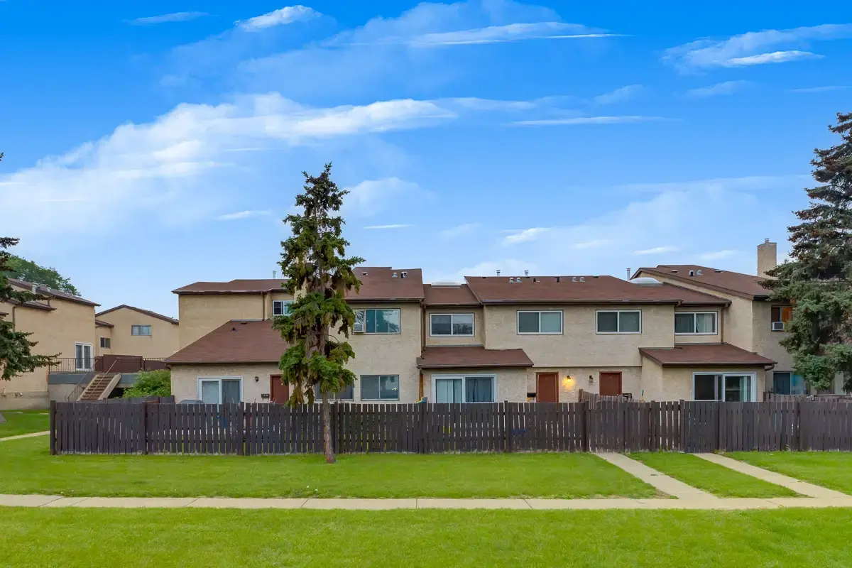 Huntington Townhomes - Photo 3
