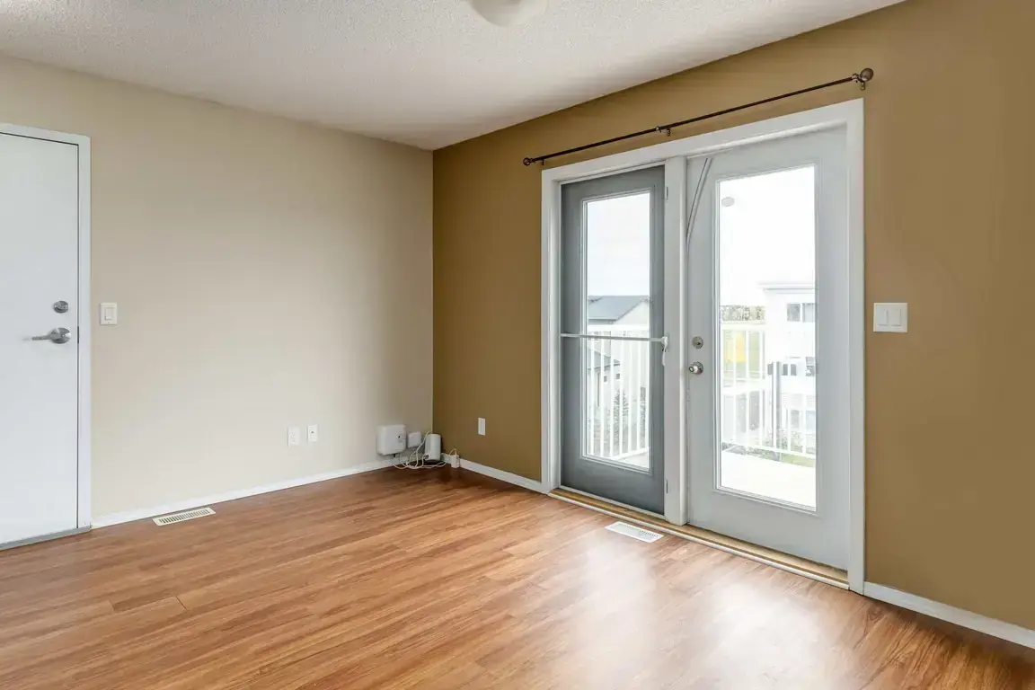 Oxford Apartments - Photo 5