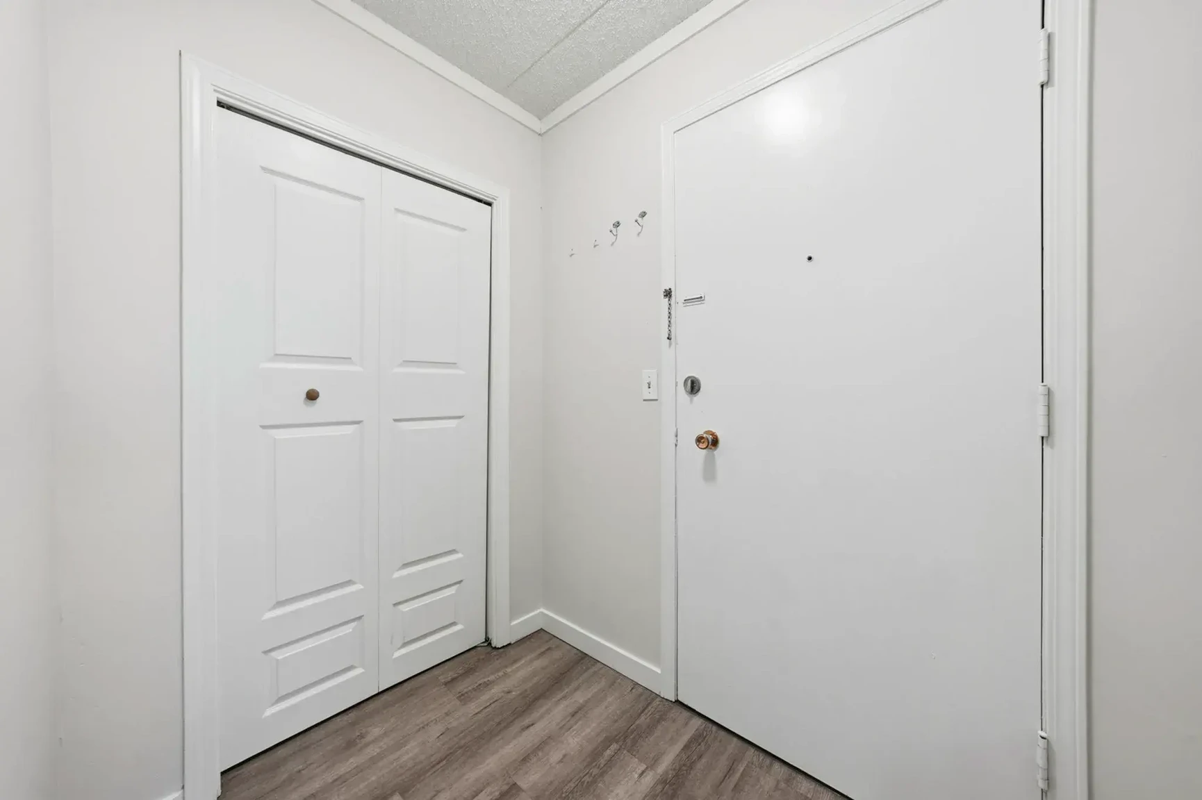 Elsey Manor - Photo 15
