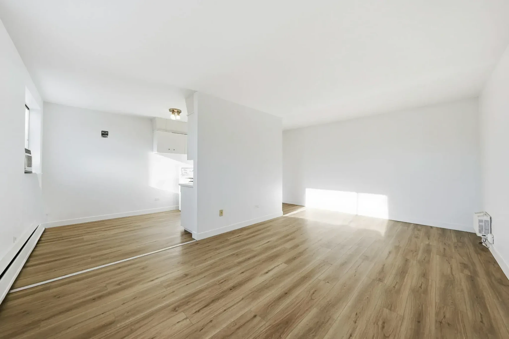 Lady Robinson Apartments - Photo 5