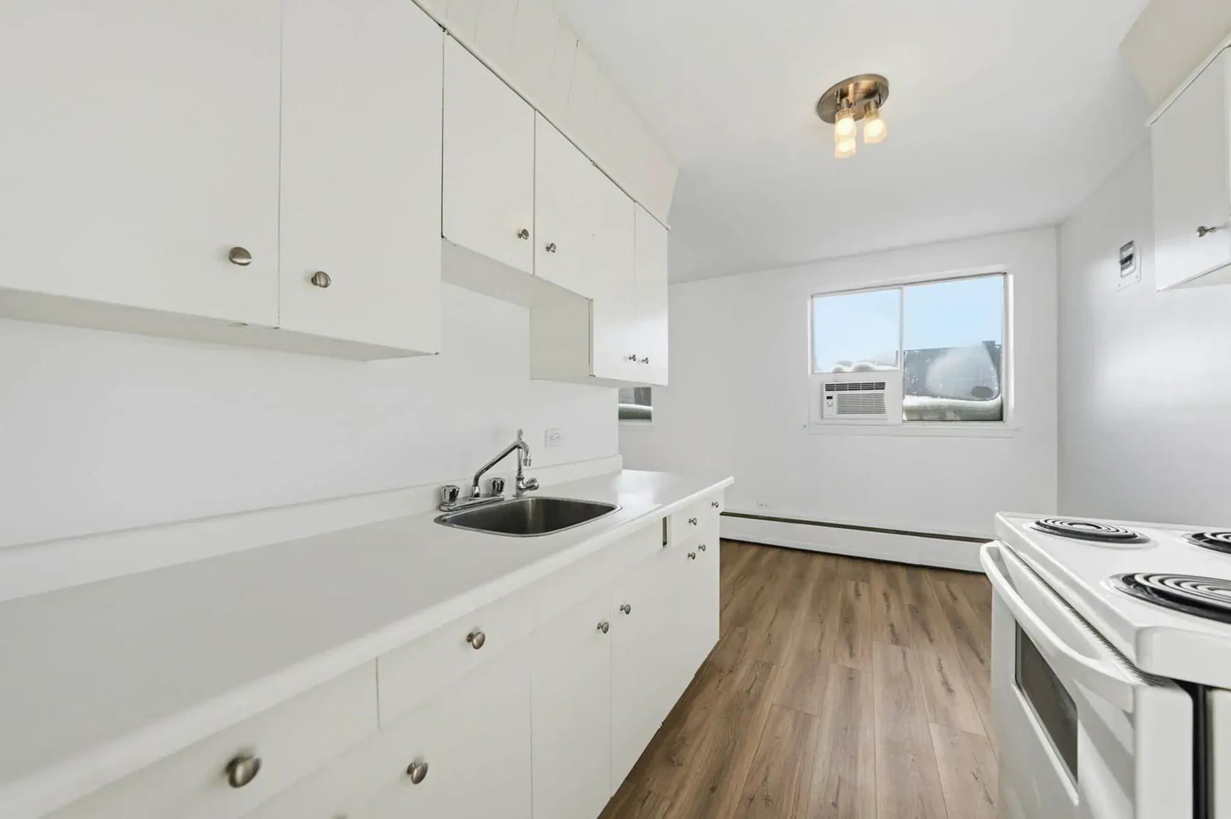 Lady Robinson Apartments - Photo 6