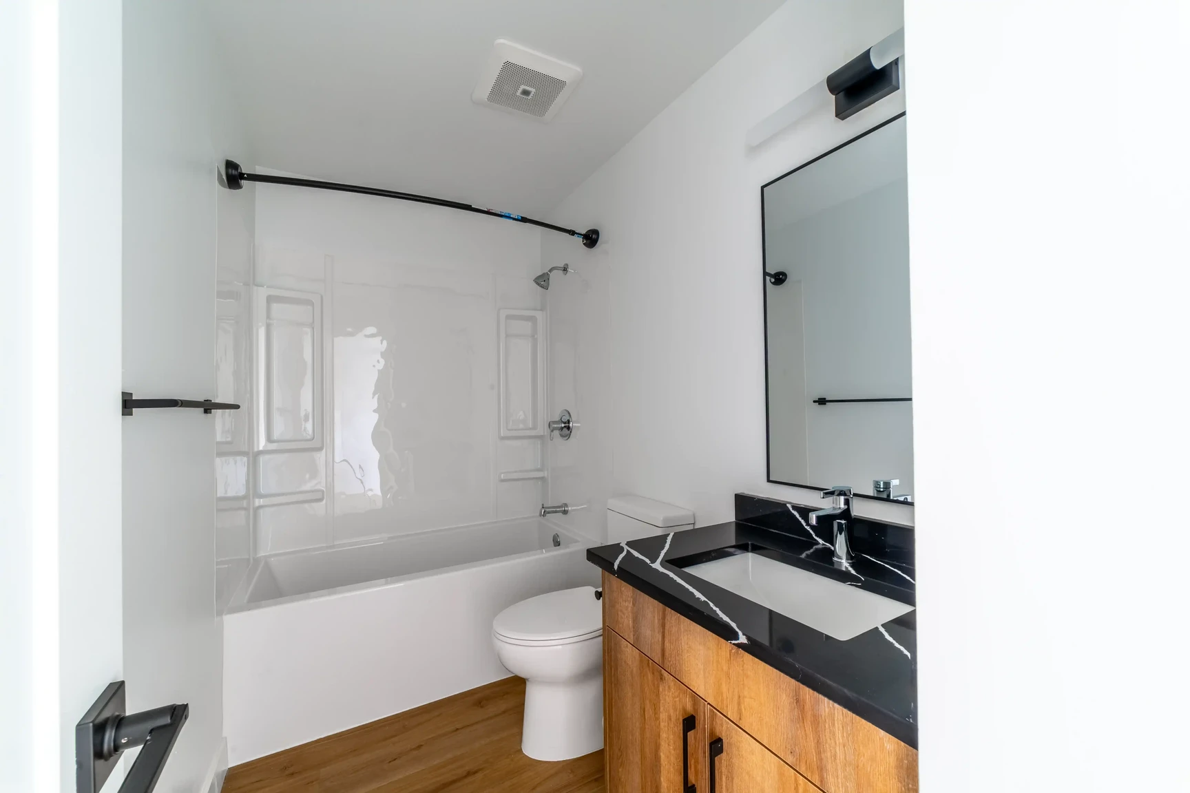 Huntington Townhomes - Photo 13