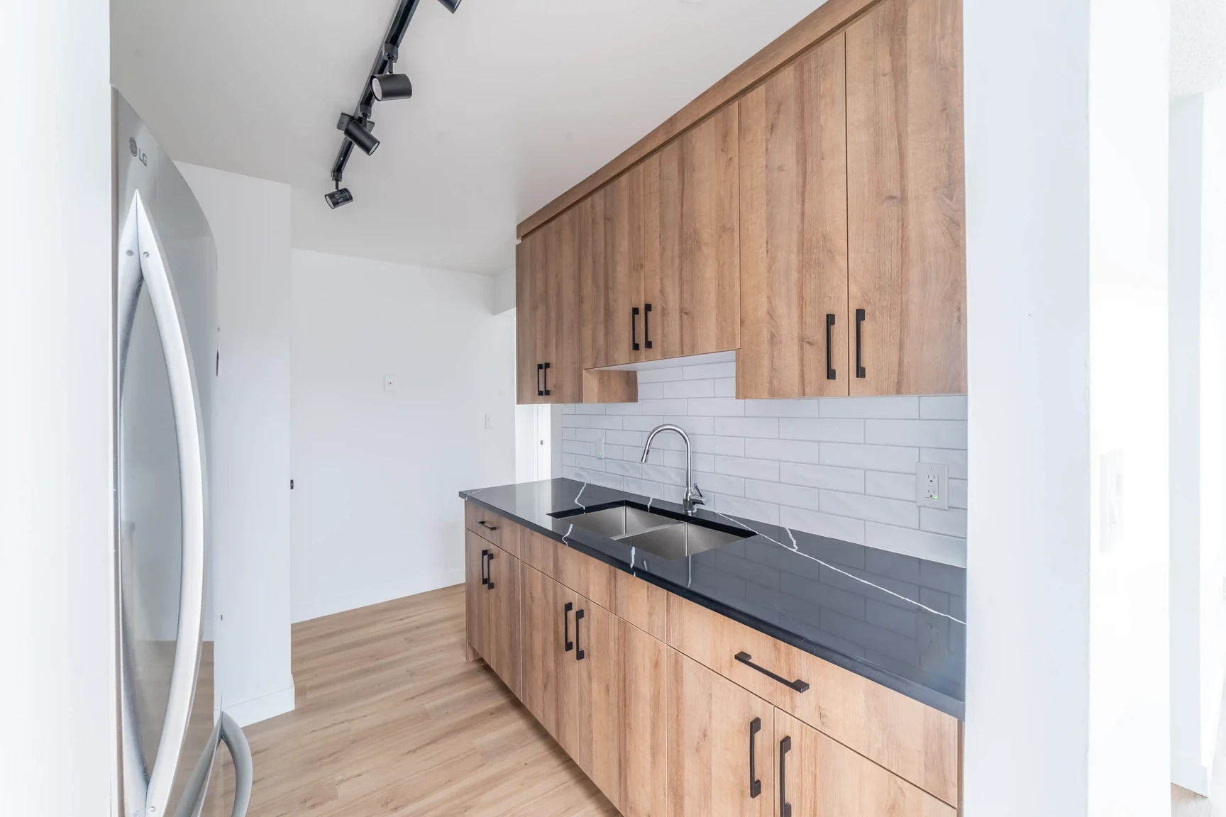 Huntington Townhomes - Photo 18